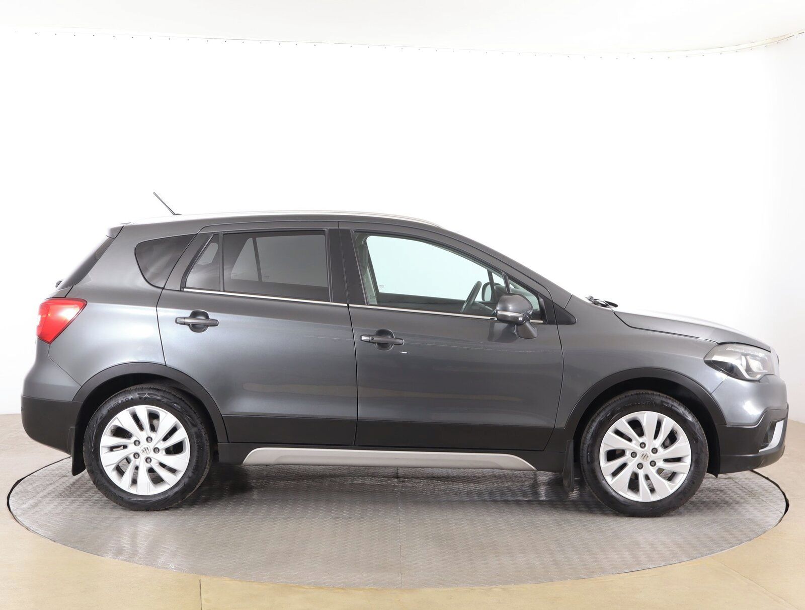 Suzuki SX4 S-Cross, 1.0 BoosterJet, 4X4 - fotka 6