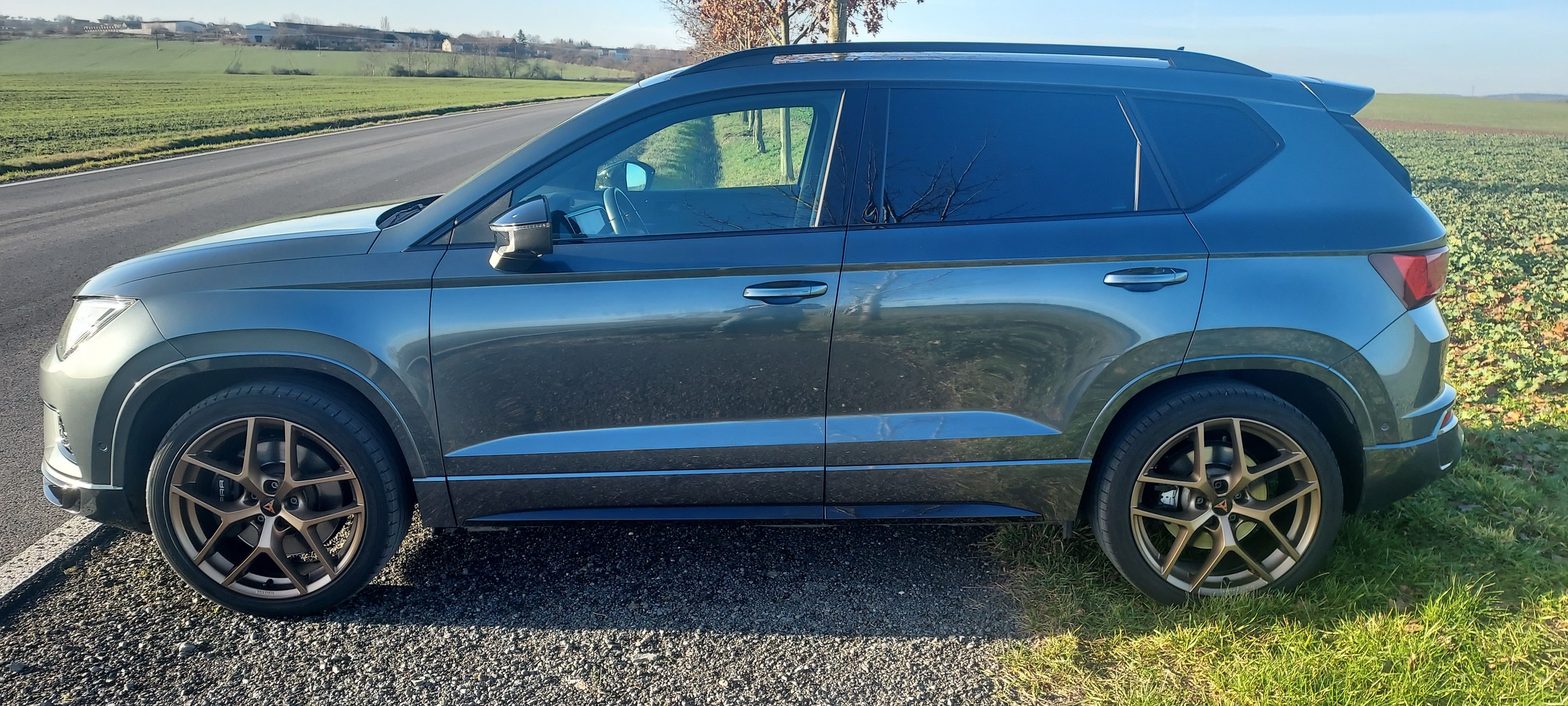 Cupra Ateca, CUPRA Ateca 2.0 TSI 221 kW - fotka 2