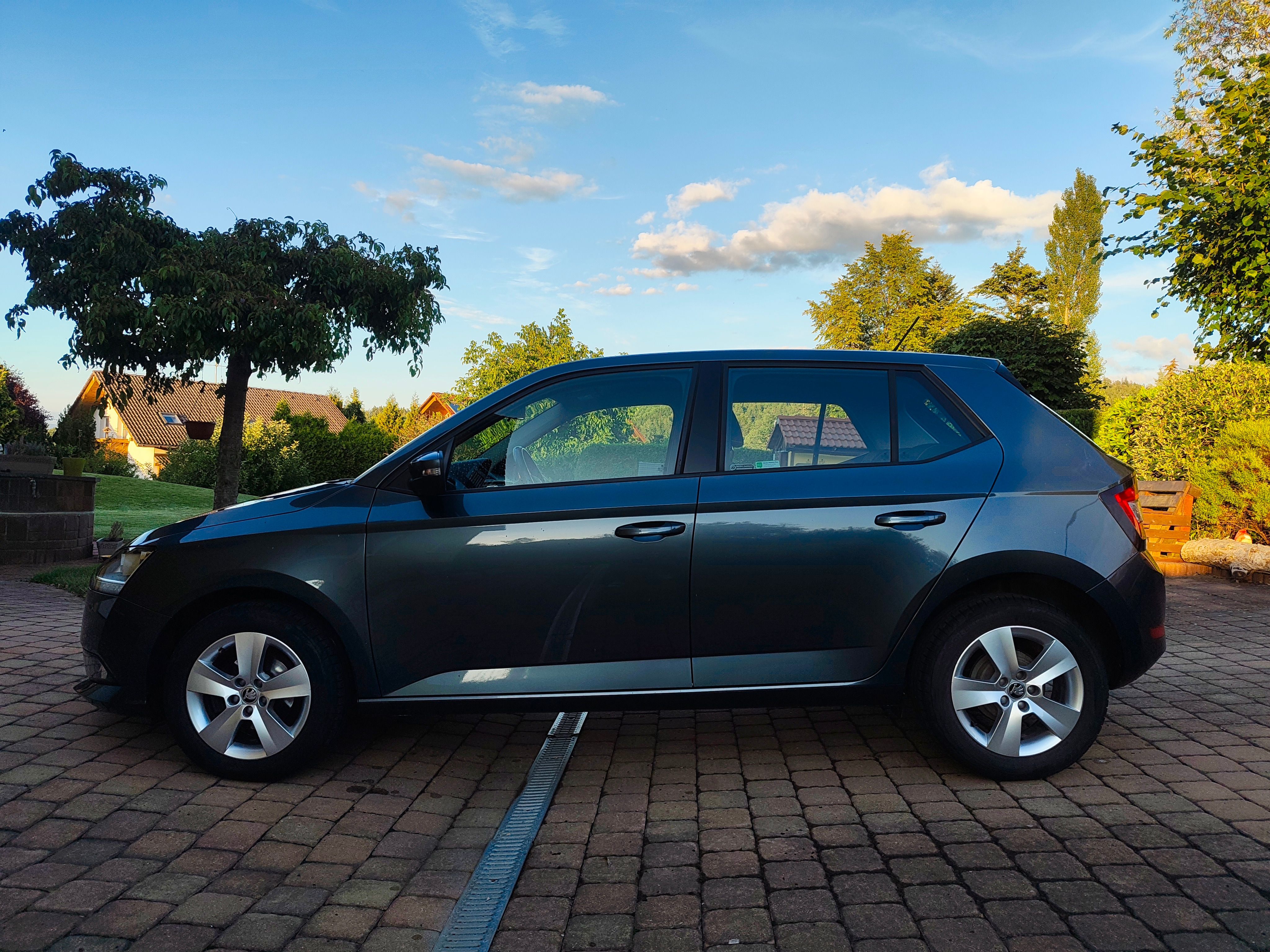 Škoda Fabia, 1.0 MPI, 44 kW, jako nové - fotka 2