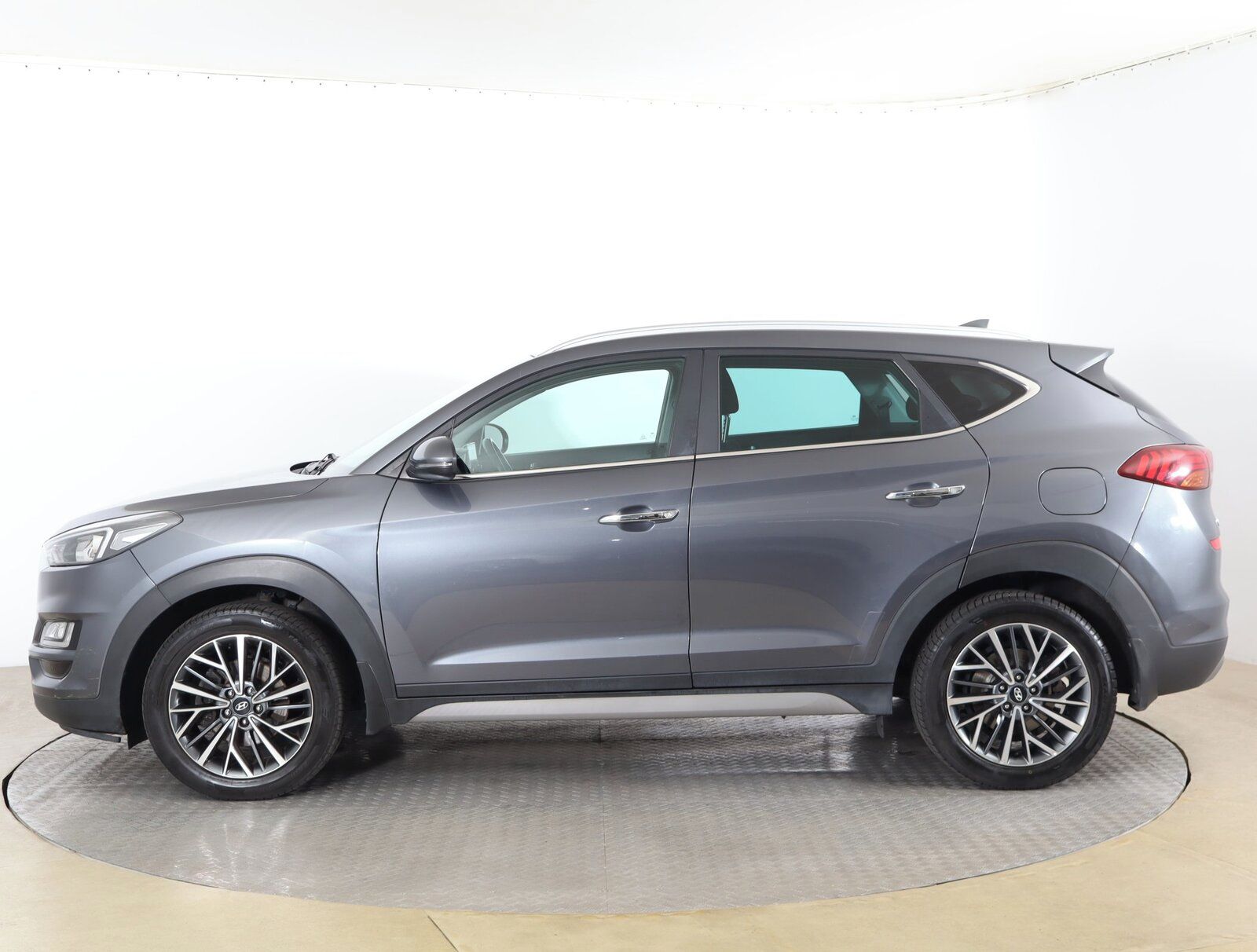 Hyundai Tucson, 1.6 T-GDI, 4X4, Automat - fotka 3