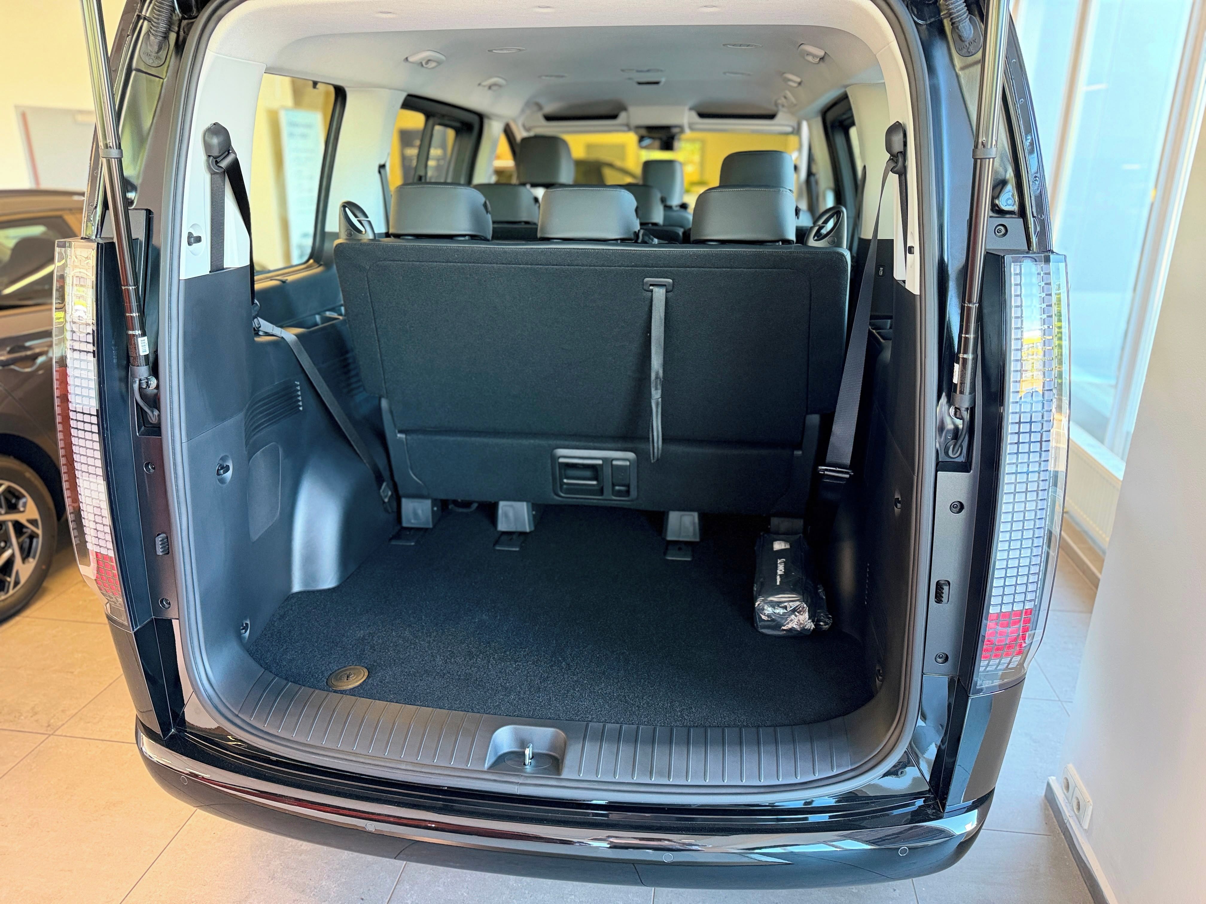 Hyundai Staria, 1.6 T-GDi HEV STYLE PREMIUM - fotka 4