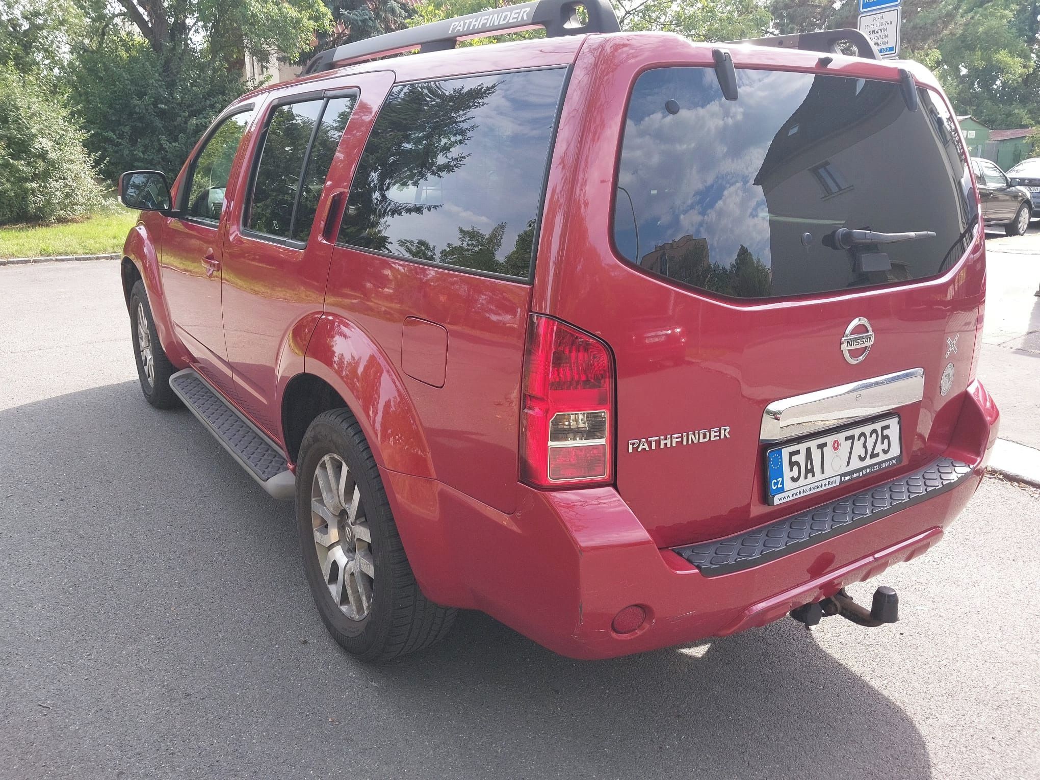 Nissan Pathfinder, 2.5 DCi 140 kW Automat 7míst - fotka 6