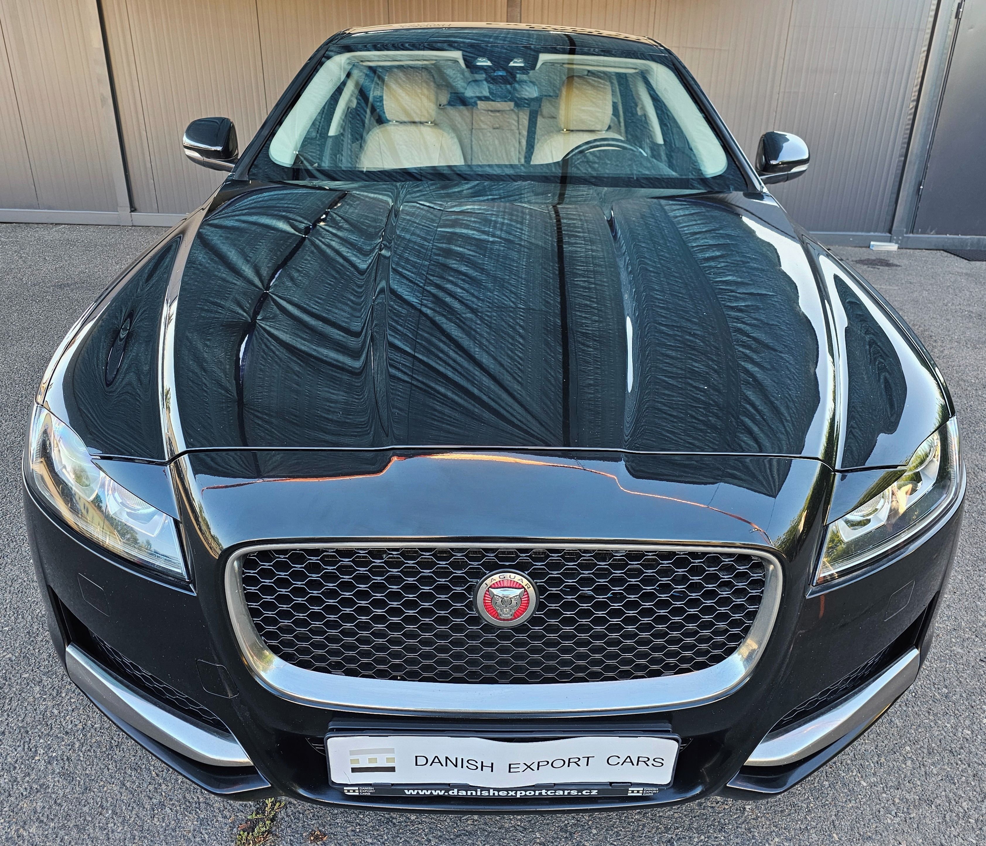 Jaguar XF, 2.0 25D 177kW 2019,VÝHŘEV,KŮŽE - fotka 4