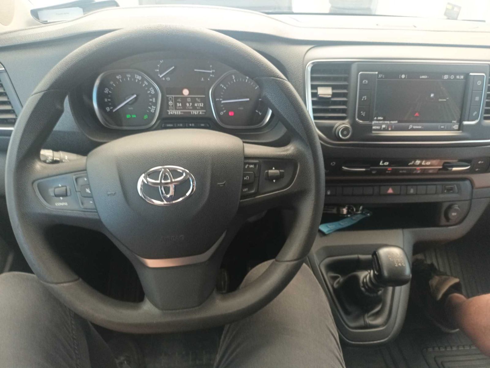 Toyota Proace Verso, 2.0 D-4D, Klima, ČR, Tempomat - fotka 3