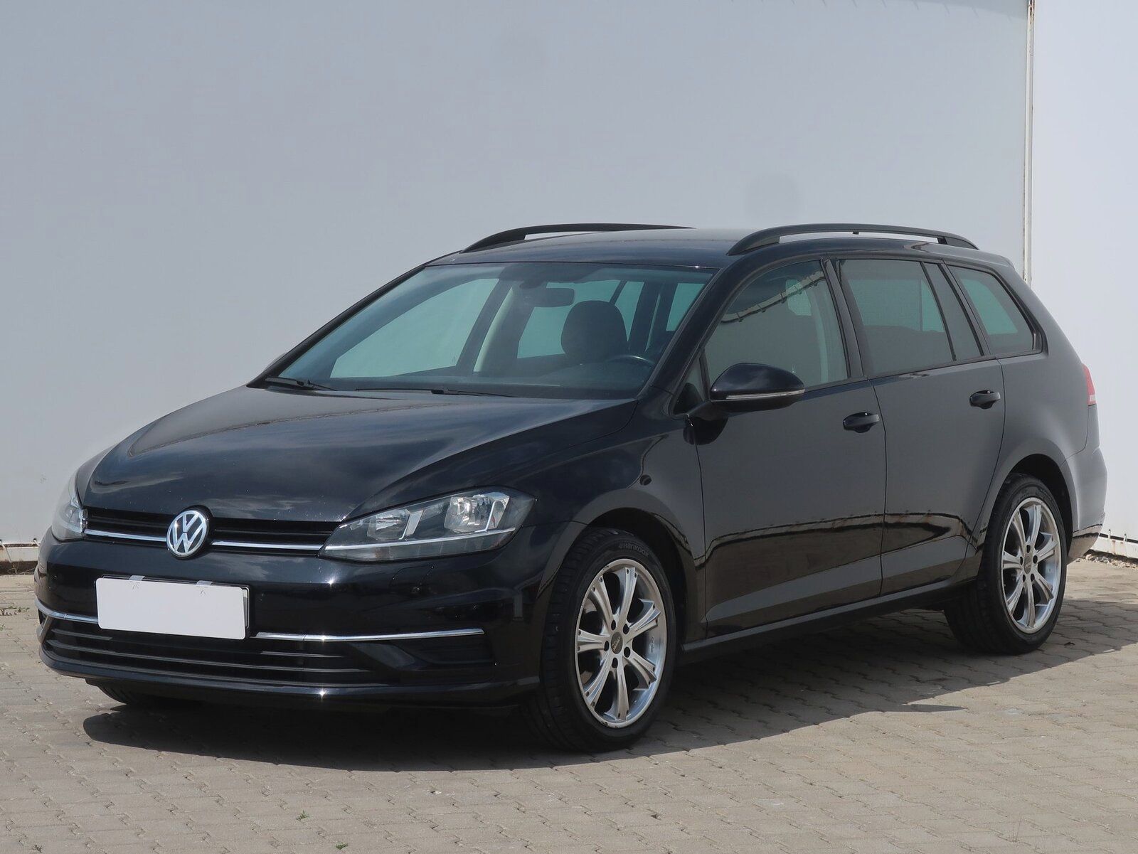 Volkswagen Golf, 2.0 TDI, Automat, Serv.kniha - fotka 2