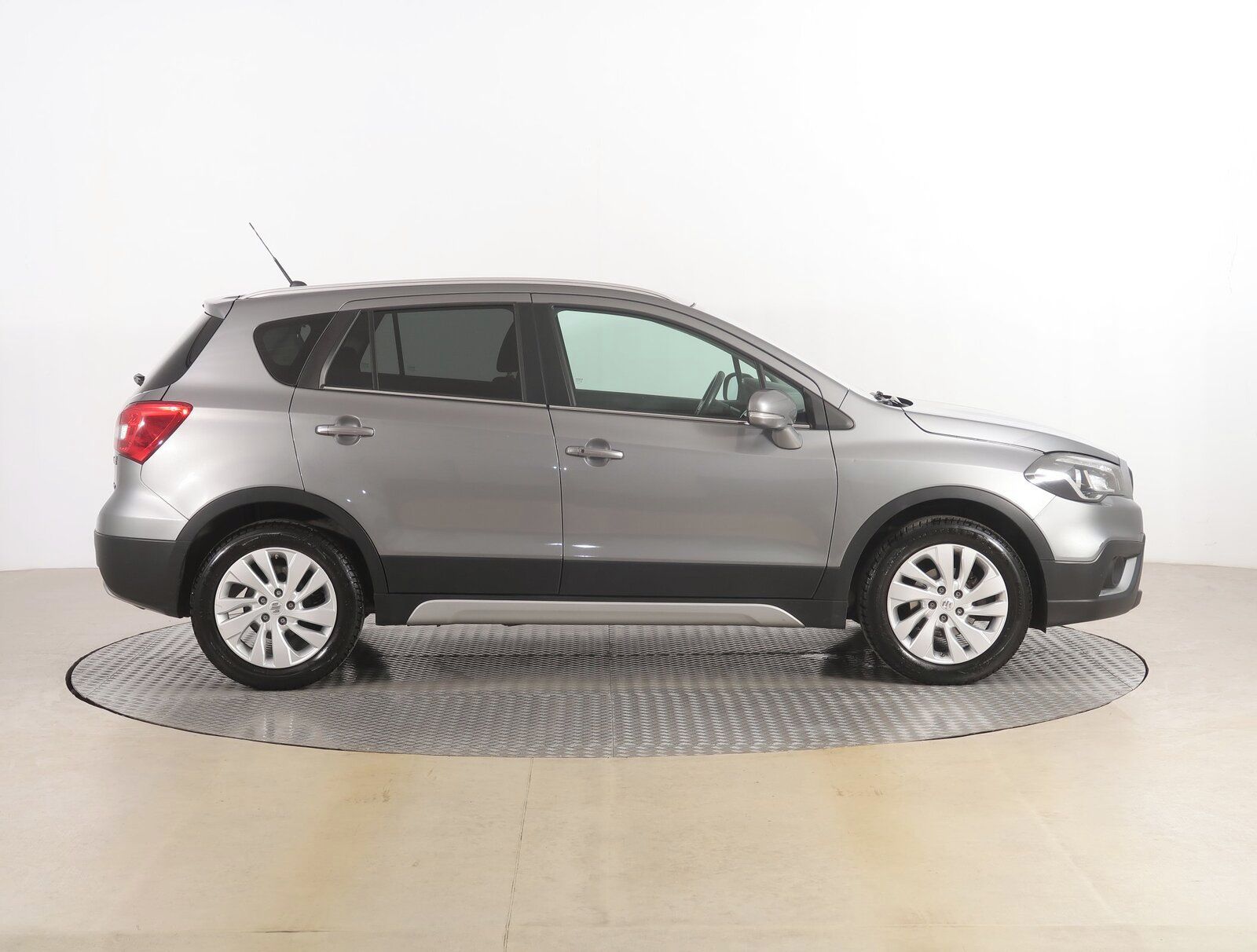Suzuki SX4 S-Cross, 1.4 BoosterJet, Serv.kniha - fotka 6