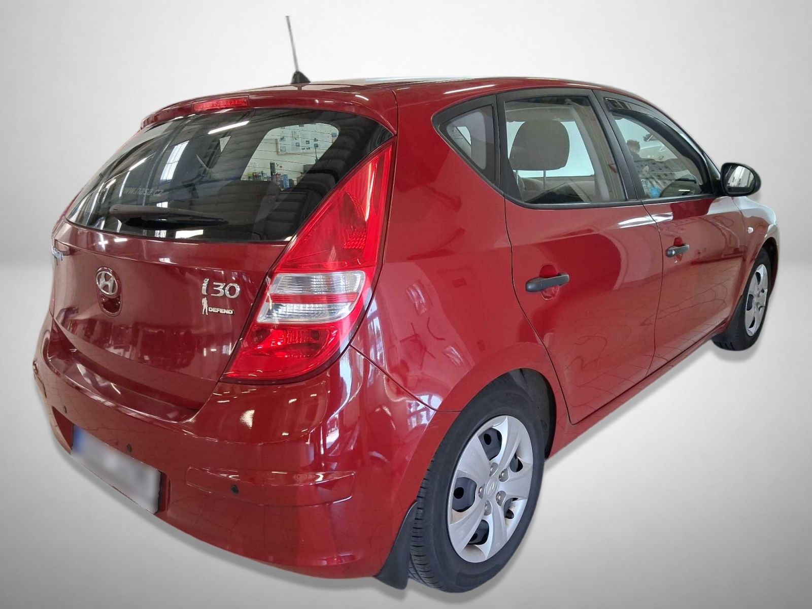 Hyundai i30, 1.4 CVVT, Serv.kniha, Klima - fotka 2