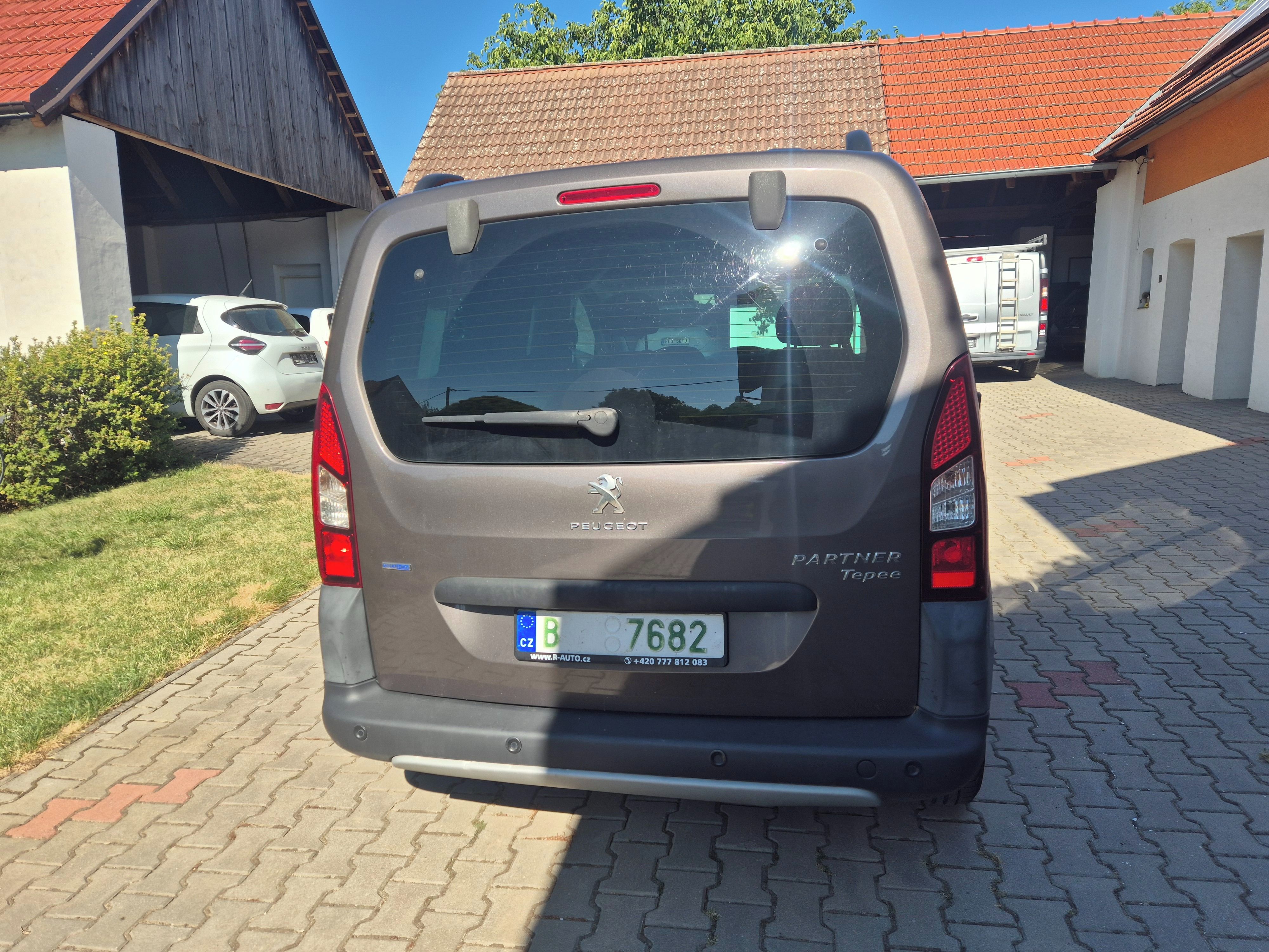 Peugeot Partner Tepee, 1,6 HDi Cross - fotka 6