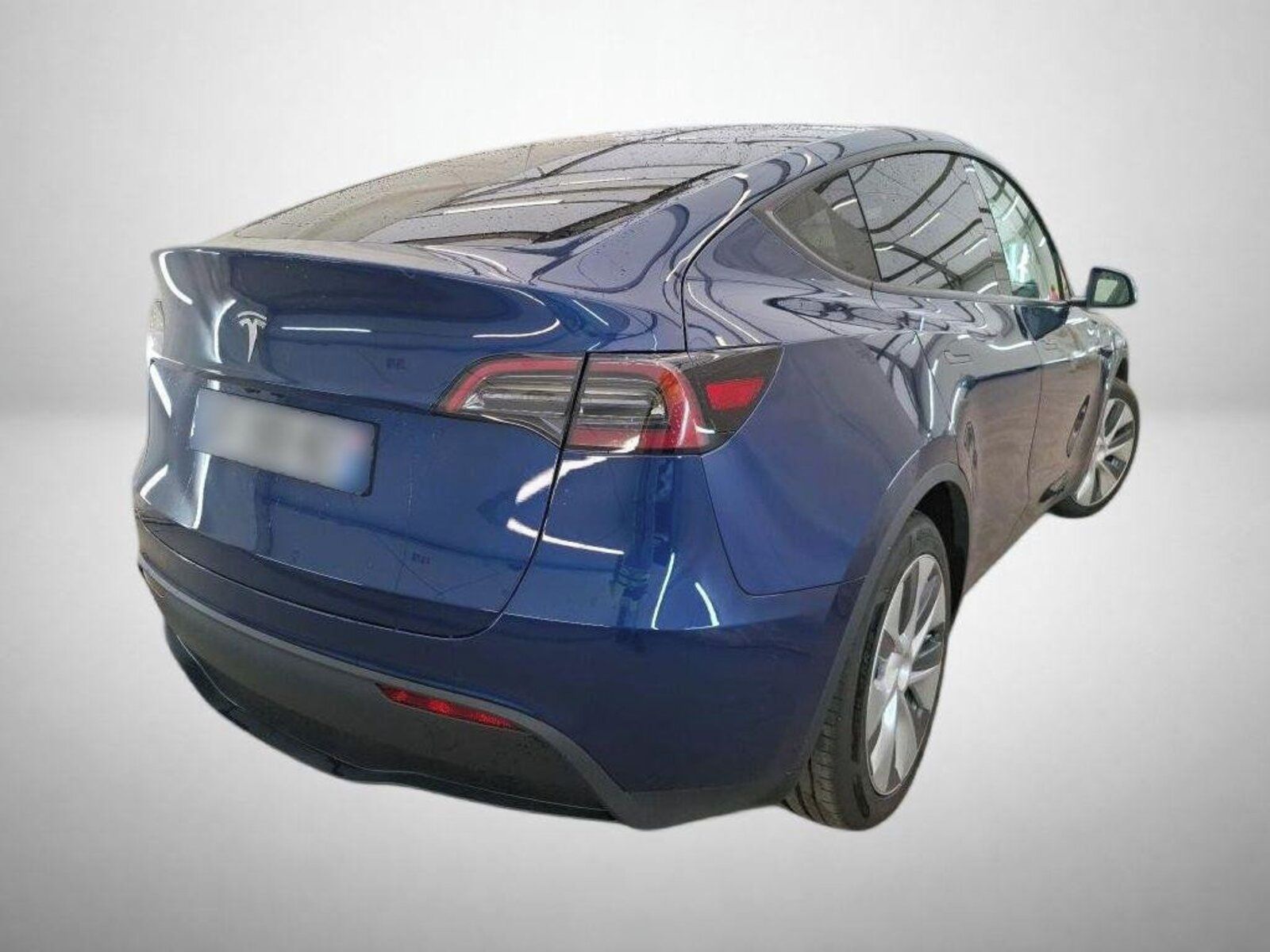 Tesla Model Y, Standard LFP 64kWh - fotka 2