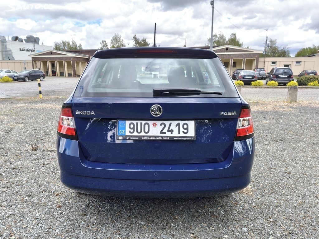 Škoda Fabia, 1,2 TSi 66kw,po 1.majit.nehav. - fotka 6