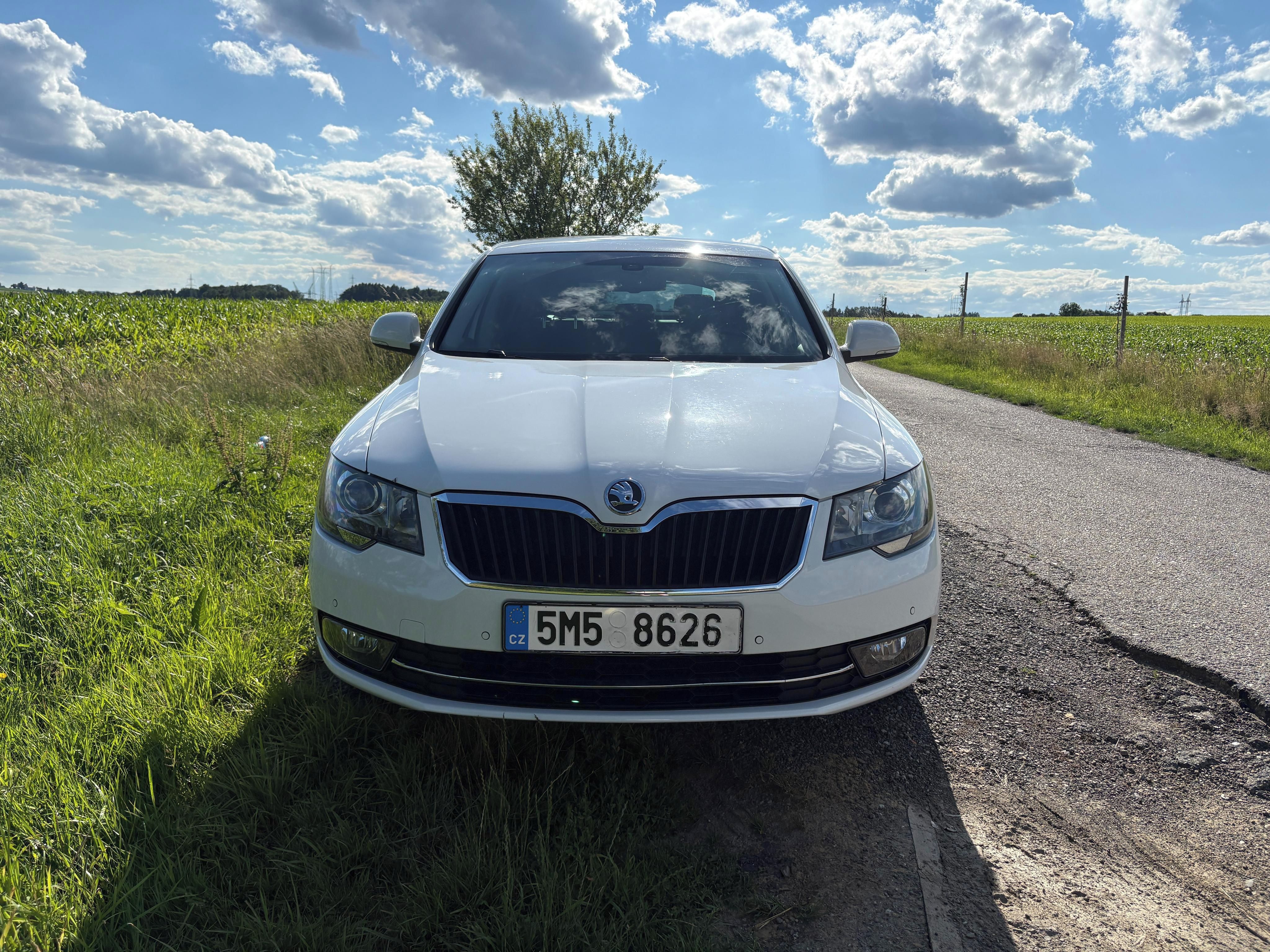 Škoda Superb, Škoda Superb 1.8 TSI L&K - fotka 3