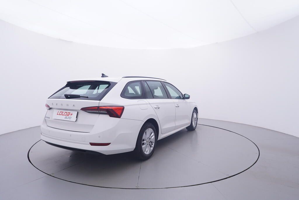 Škoda Octavia, Ambition 1.5 TSI 110 kW - fotka 5