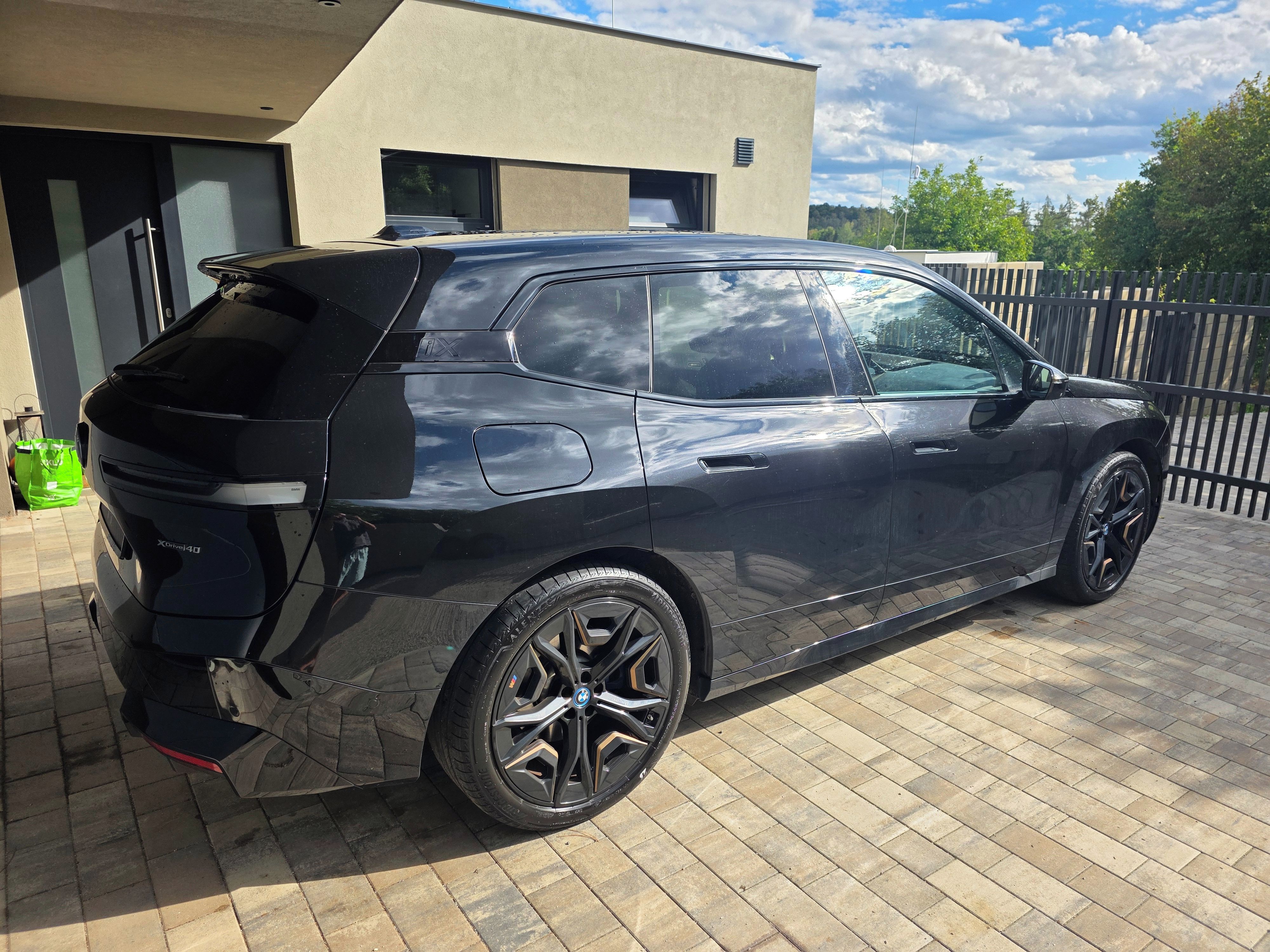 BMW iX, SPORT, Servis, DPH, H&K - fotka 5