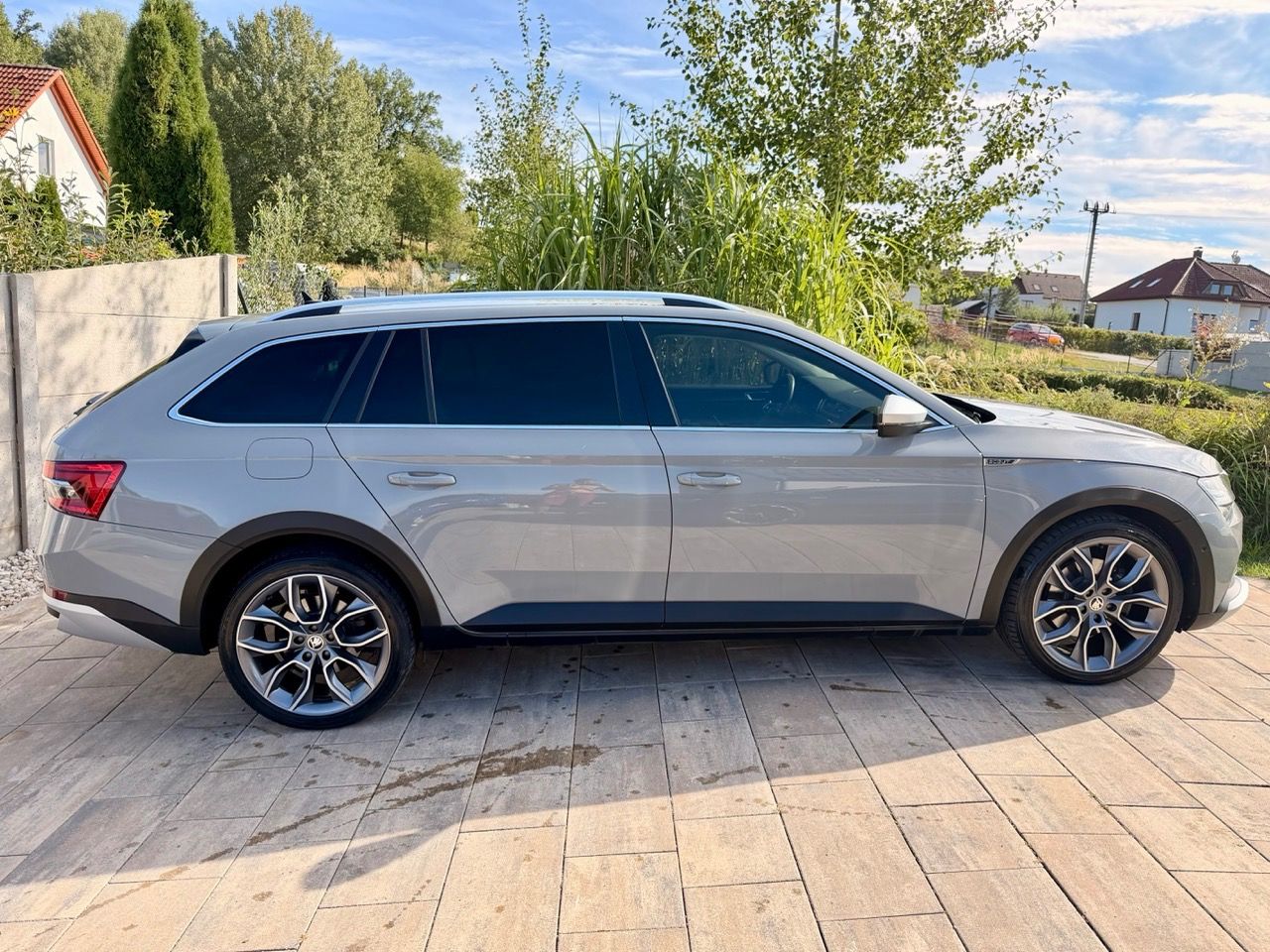 Škoda Superb, Scout 147kw 4x4 DSG ČR|TZ| - fotka 5