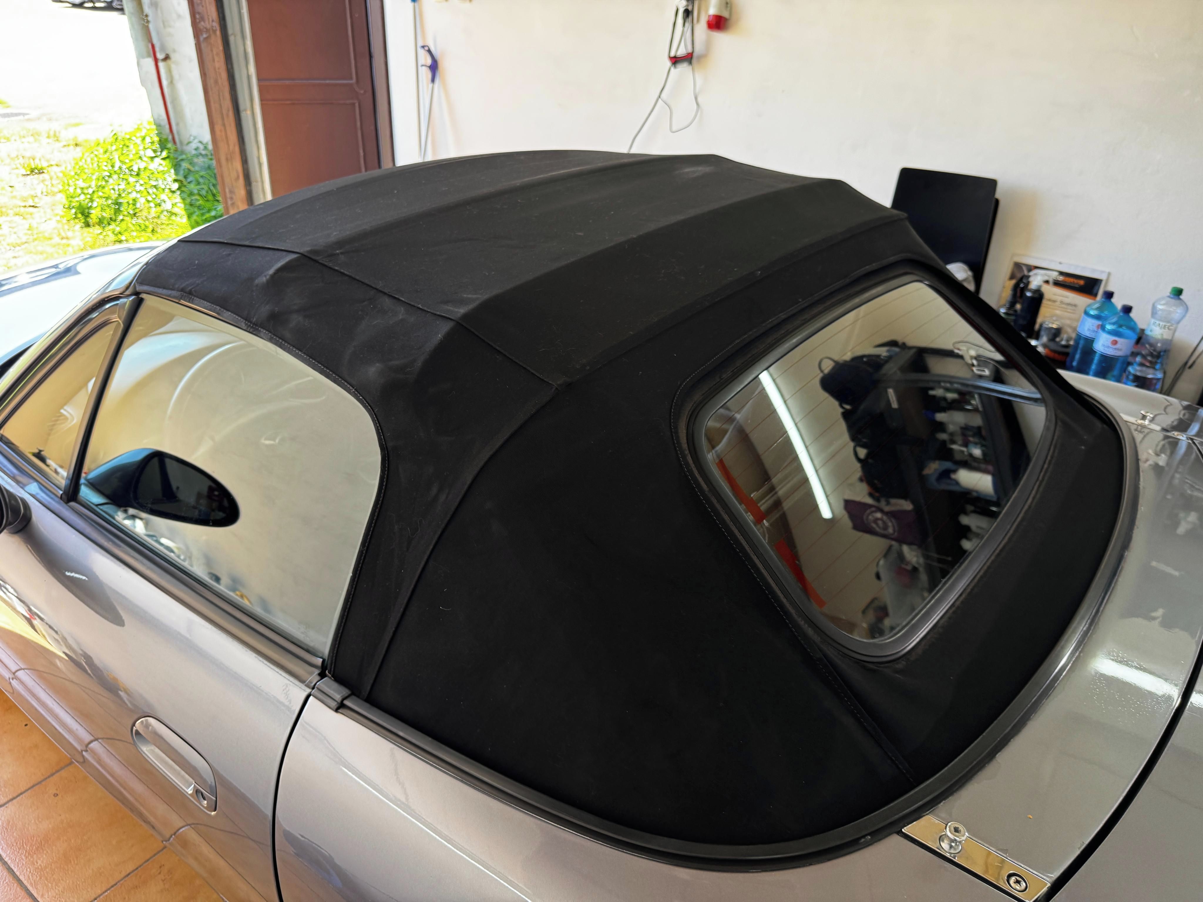 Mazda MX-5 - fotka 4