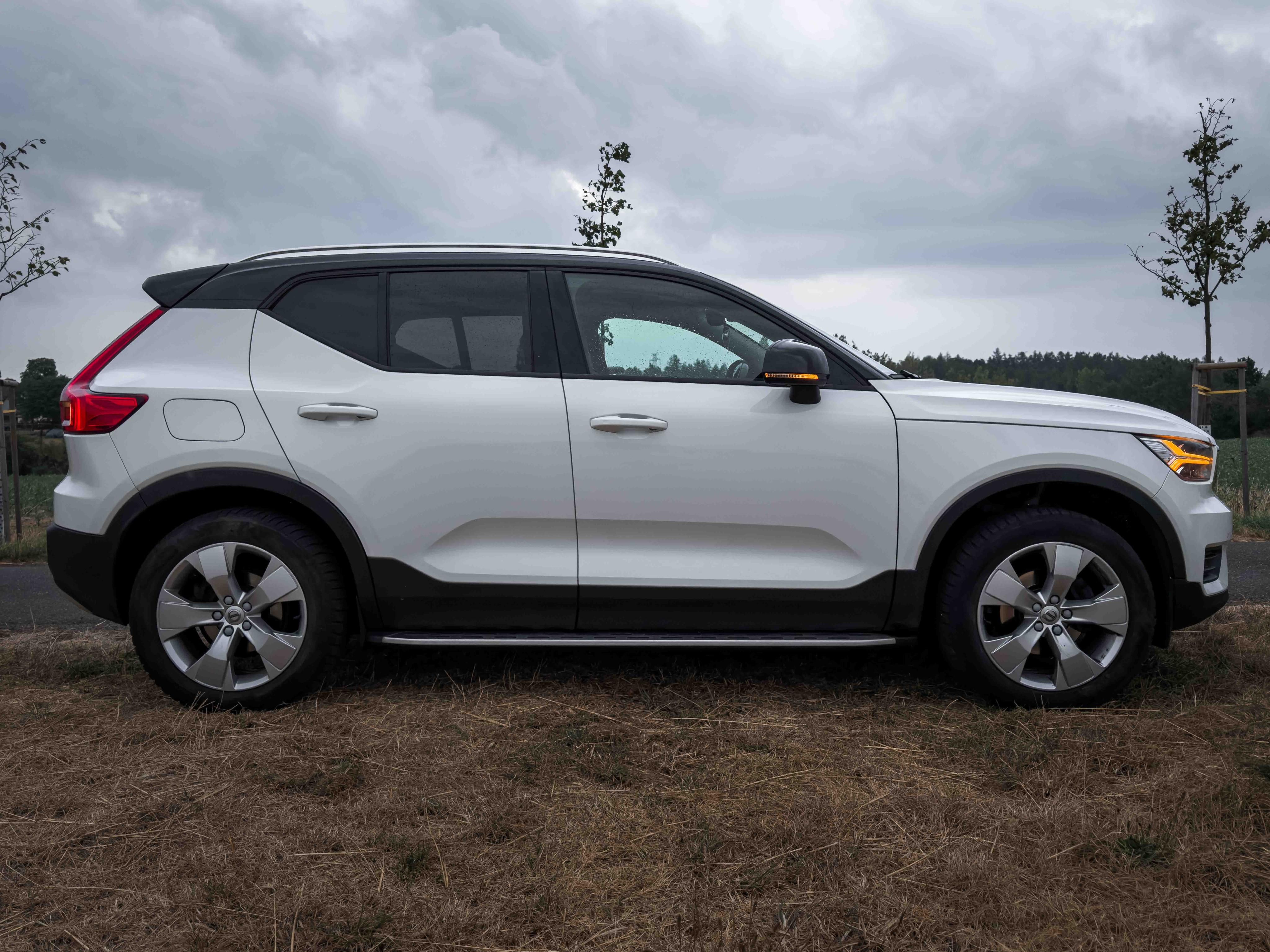 Volvo XC40, Volvo XC40 Momentum Pro PANO - fotka 5