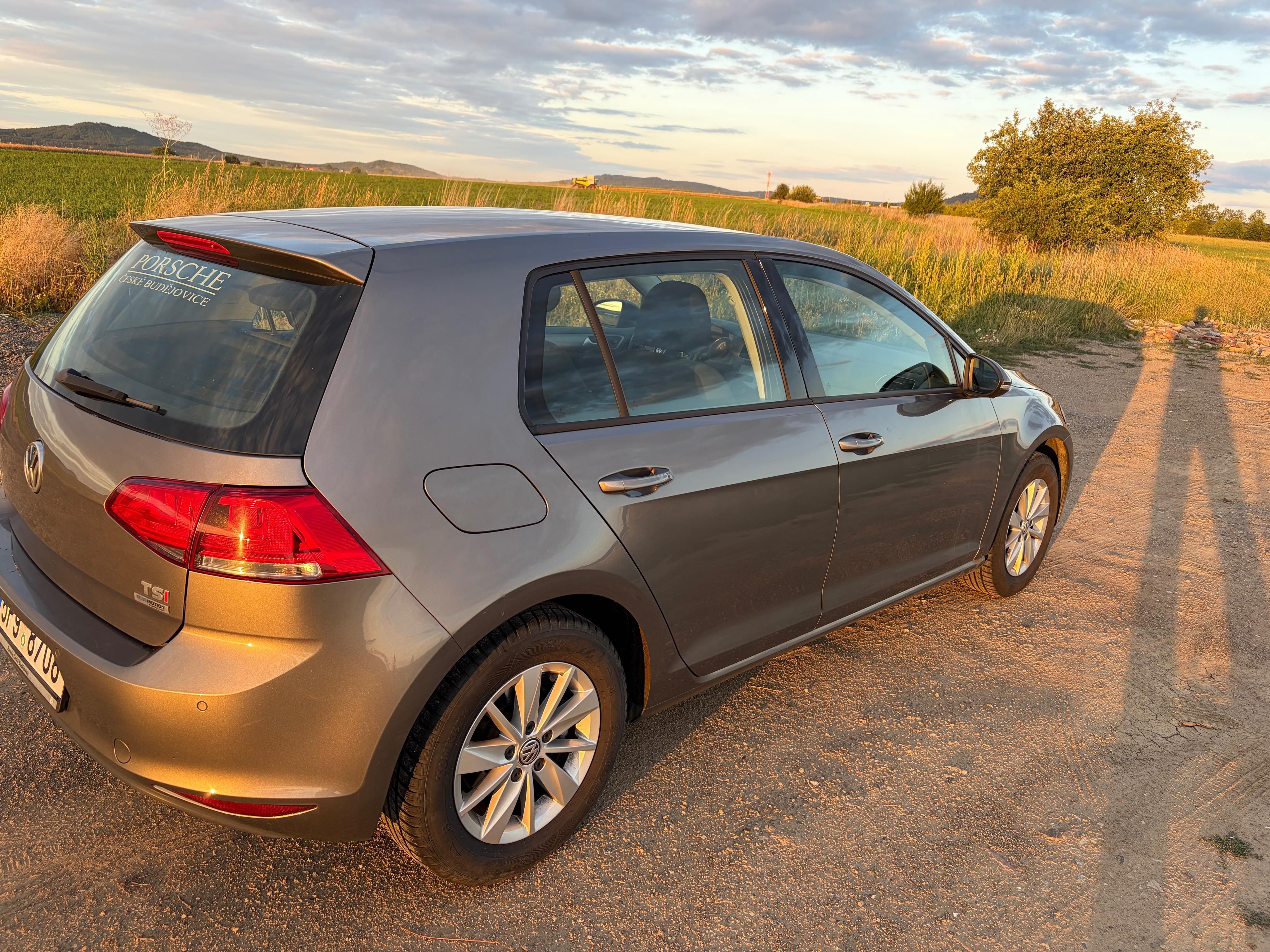 Volkswagen Golf, VW Golf 1.4 TSI 90KW - fotka 6