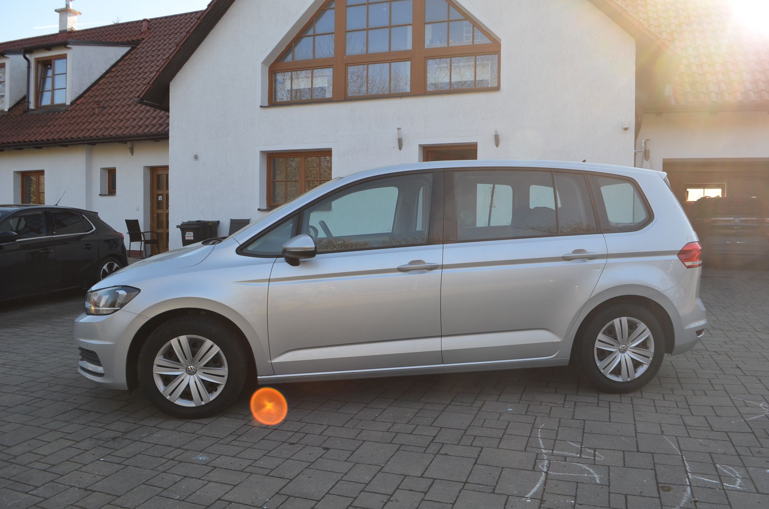 Volkswagen Touran, 1.2TSI*81KW*7-MÍST*TAŽNÉ*PARK* - fotka 2