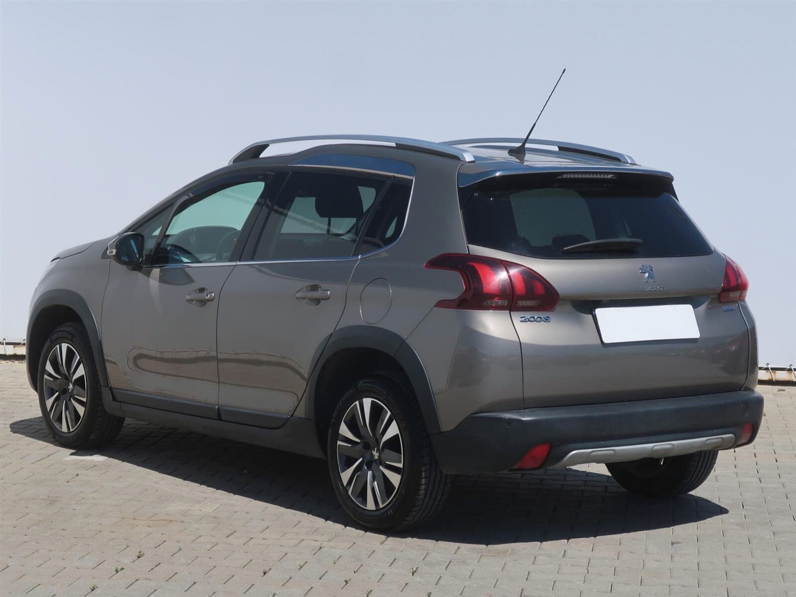Peugeot 2008, 1.2 PureTech, Serv.kniha - fotka 4