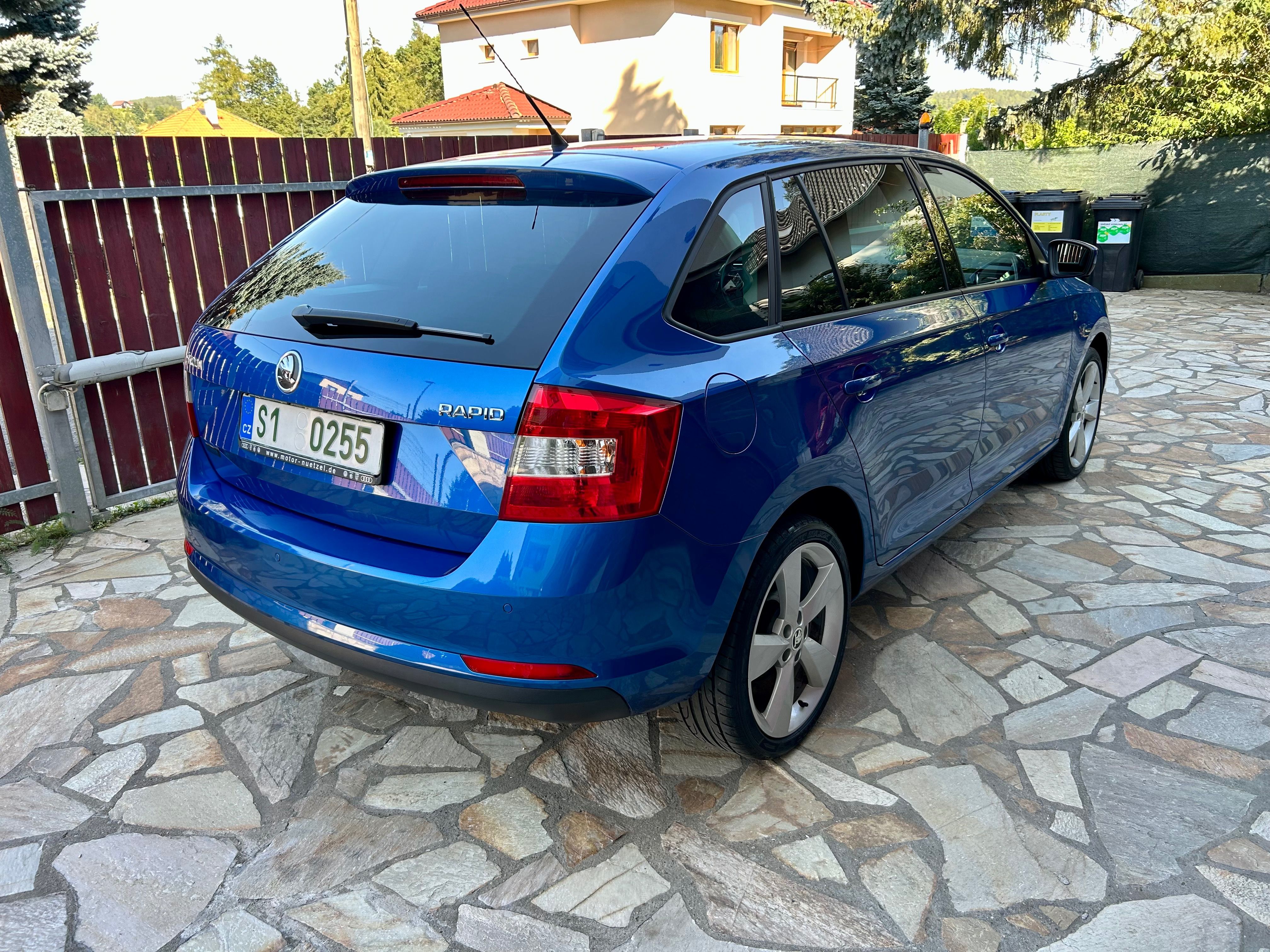 Škoda Rapid, 1.2 TSI 77KW STYLE SPORT XENON - fotka 4