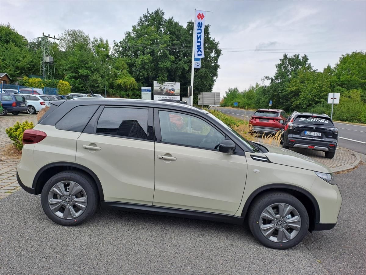 Suzuki Vitara, 1,4 Premium AllGrip MY25 - fotka 4