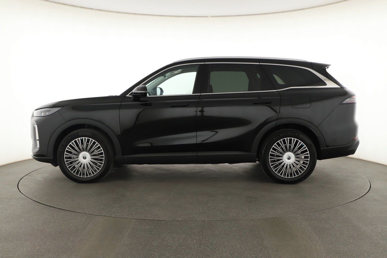 Chery Tiggo 9 PHEV, 1.5T PHEV, EV dojezd 145km - fotka 3
