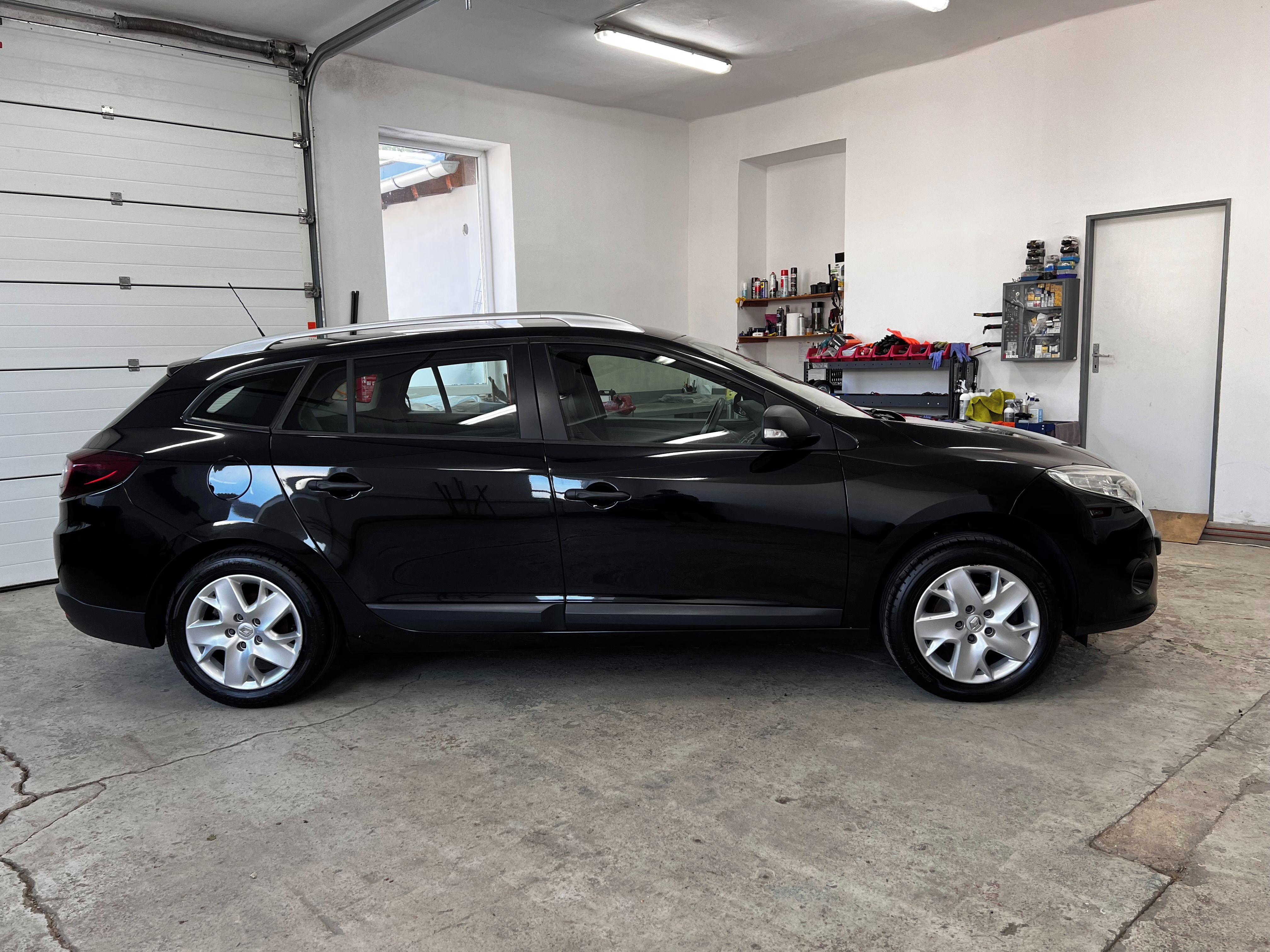 Renault Mégane, 1.6i 16V NAVIGACE  VYHŘ.SEDADL - fotka 4