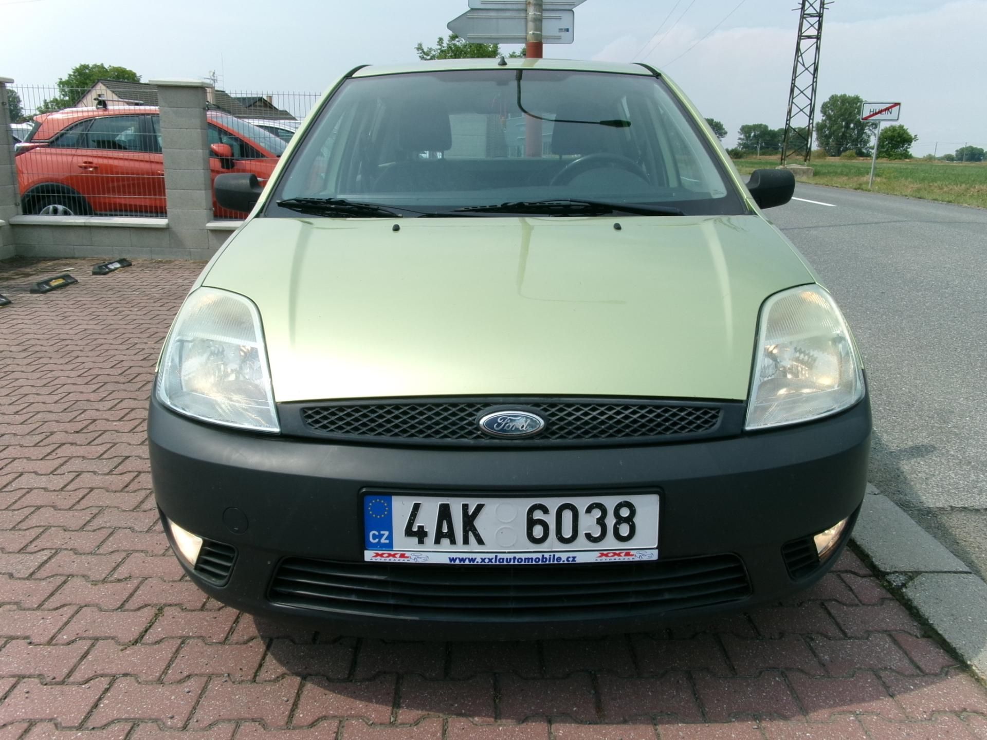 Ford Fiesta, 1,3i KLIMA ČR - fotka 3