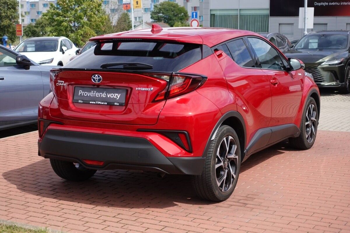 Toyota C-HR, 1.8HSD - 1 CVT Style - fotka 4