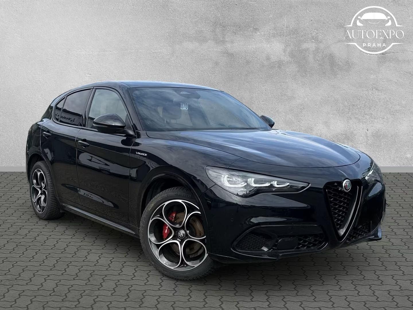 Alfa Romeo Stelvio, 2.2 Q4 Veloce*Matrix*TAŽNÉ - fotka 2