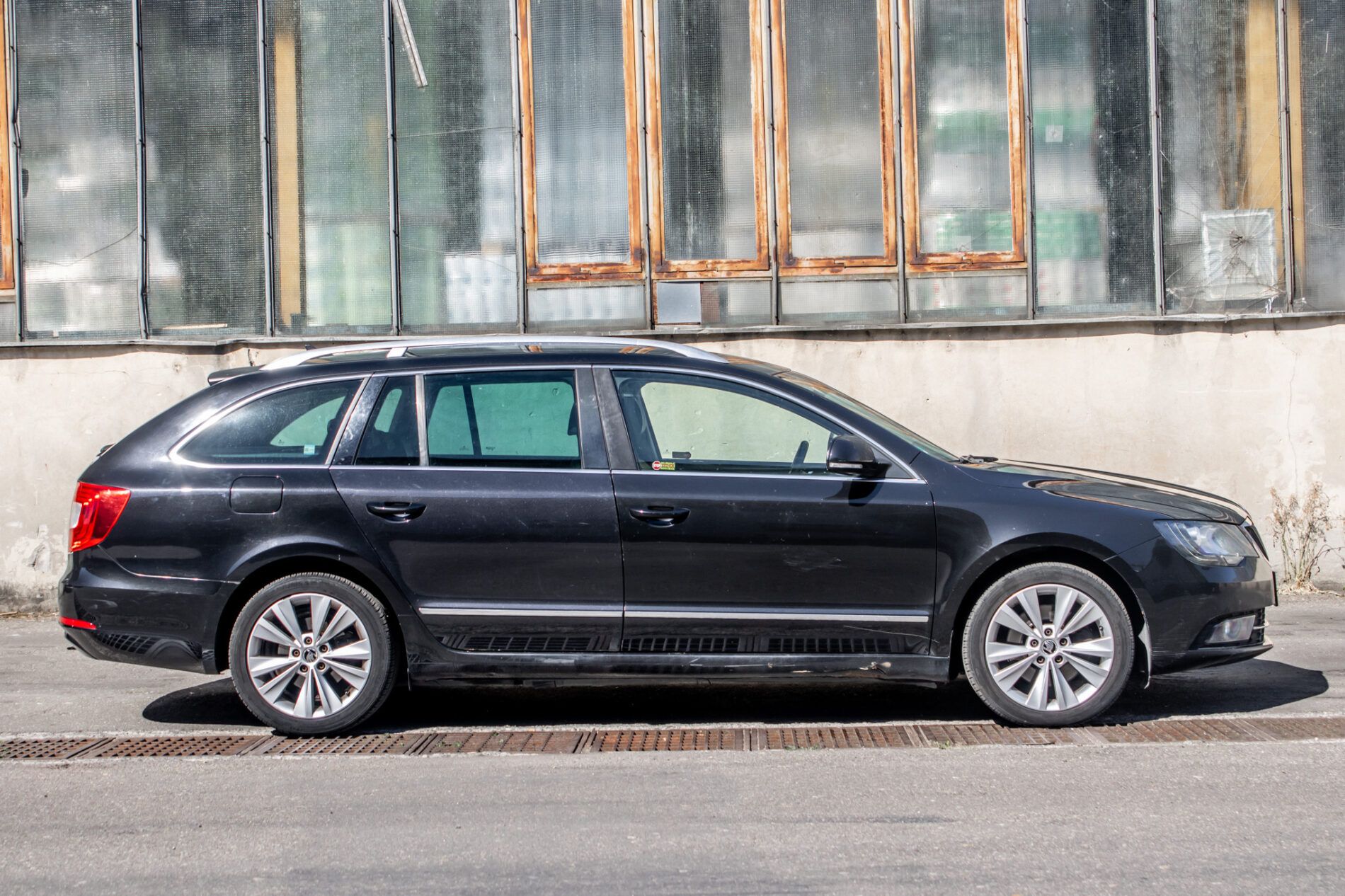 Škoda Superb - fotka 4