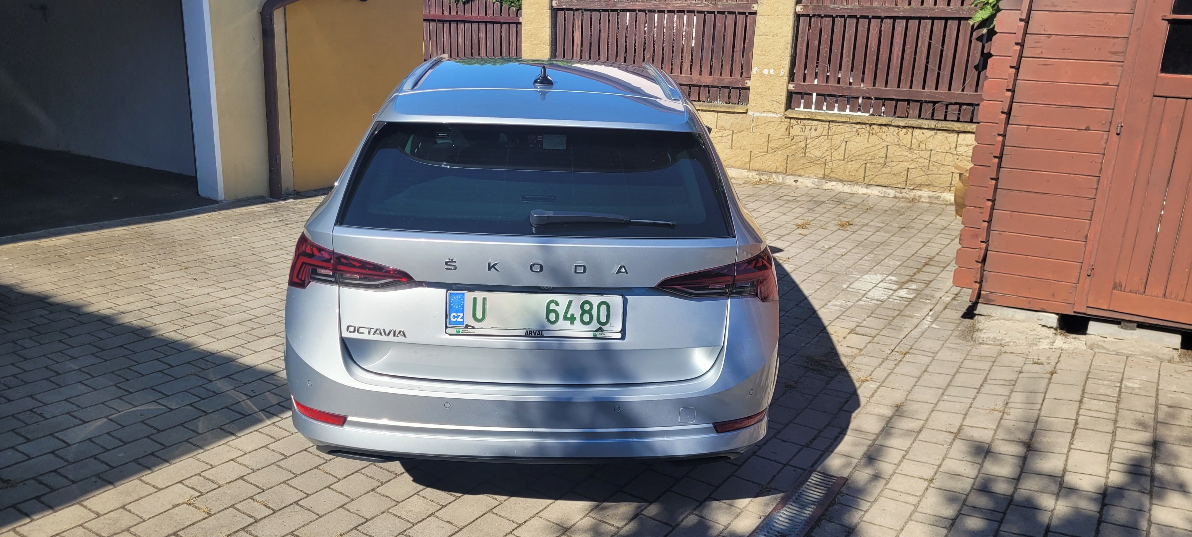 Škoda Octavia, 4 2,0TDi DSG VIRTUAL full led - fotka 5