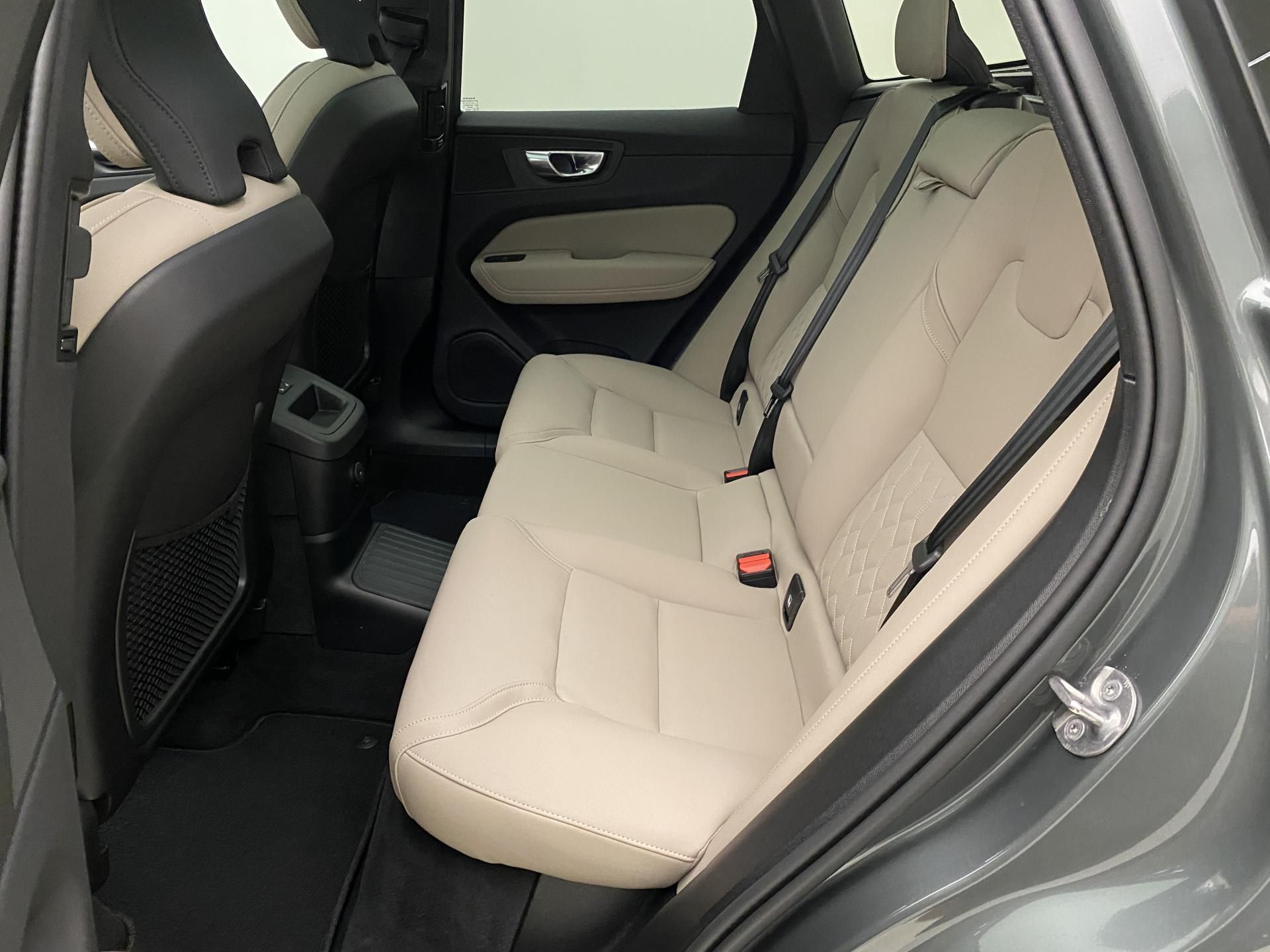 Volvo XC60, T8 AWD RECHARGE ULTRA DARK - fotka 5
