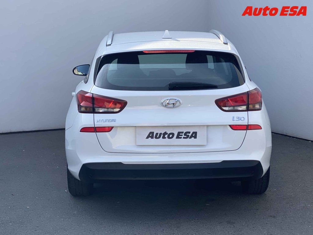 Hyundai i30, 1.6 CRDi,ČR - fotka 5