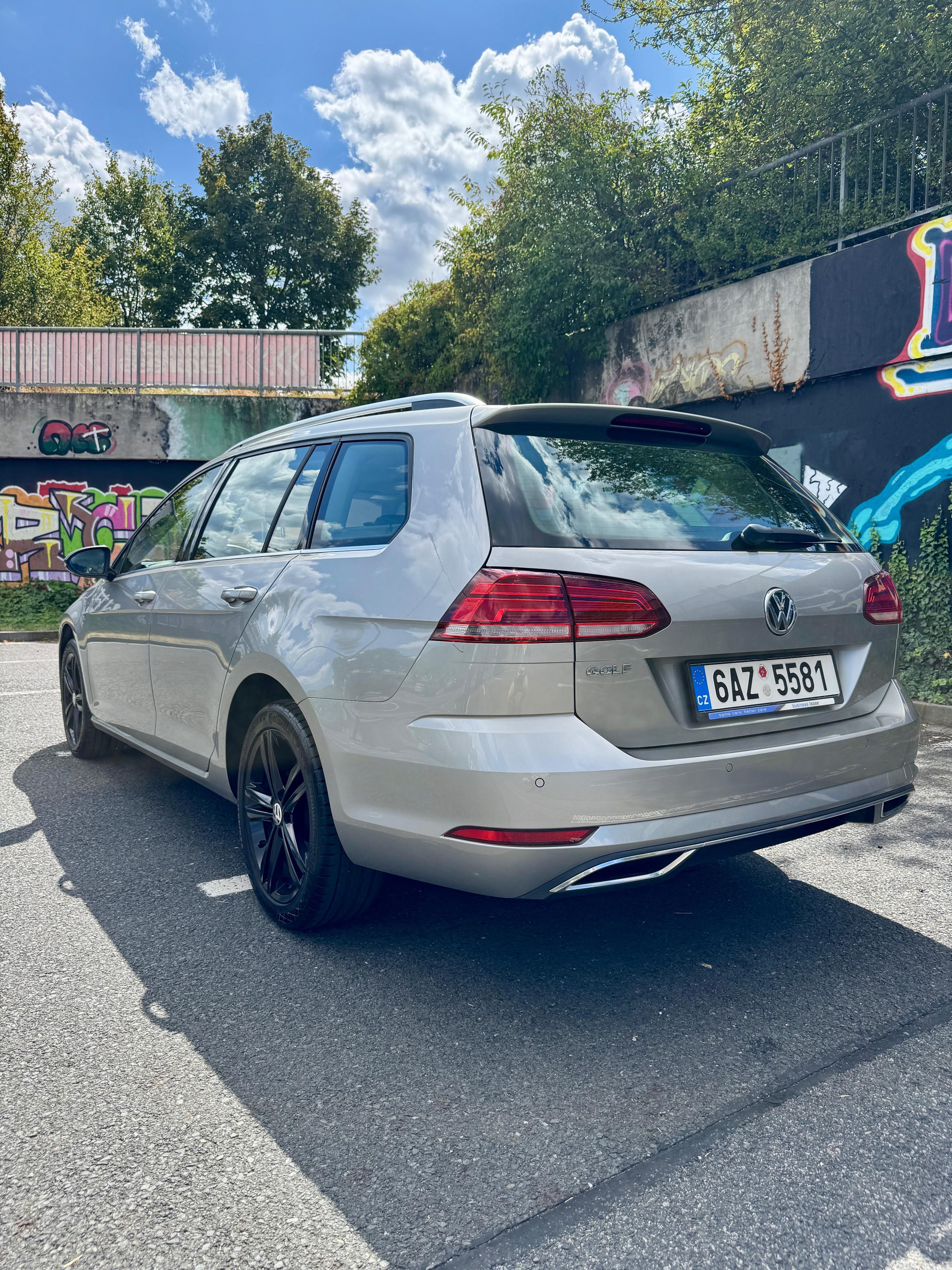 Volkswagen Golf - fotka 4