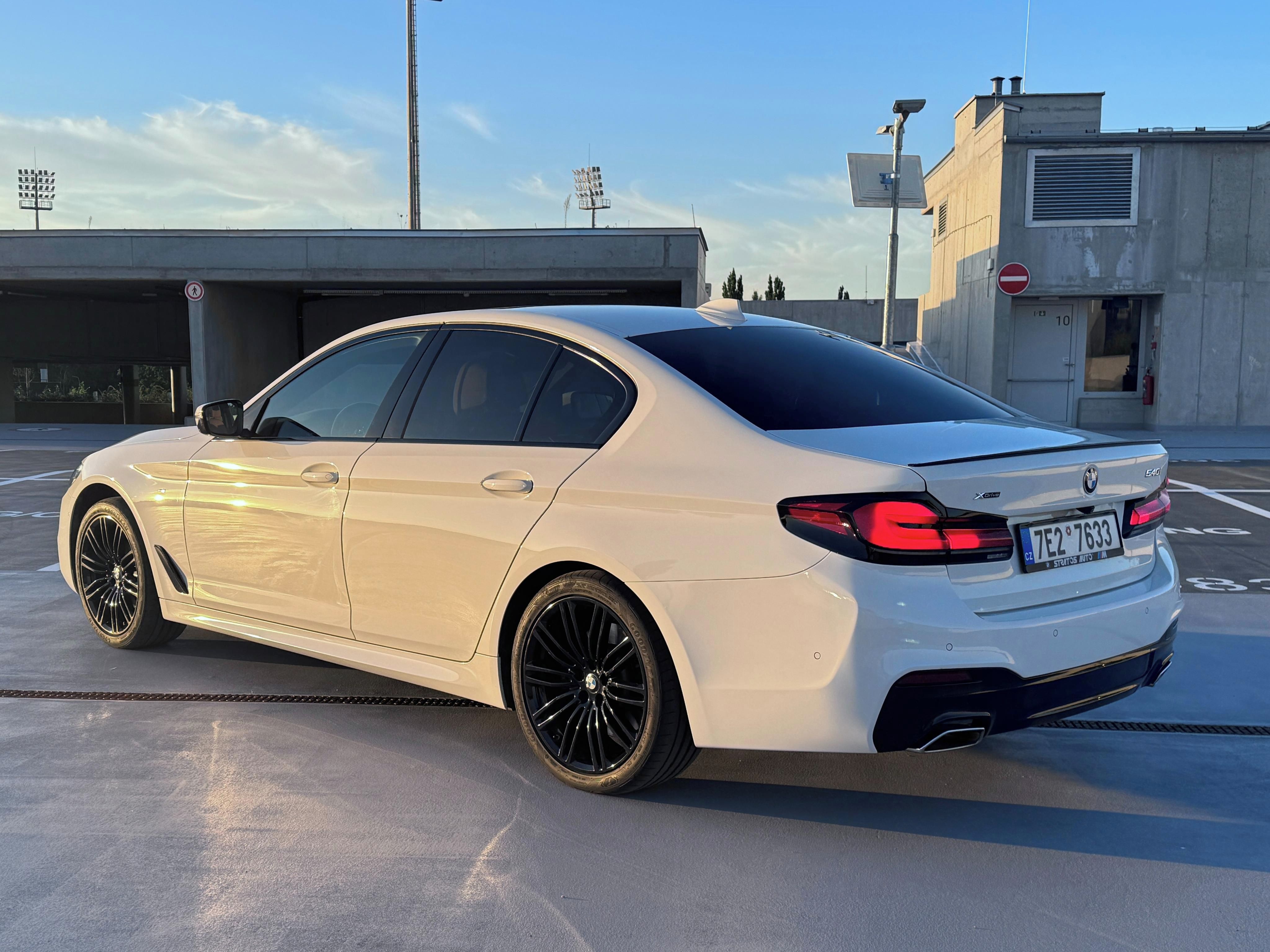 BMW Řada 5, 540i XDrive, zadní LCI, DPH, t - fotka 4