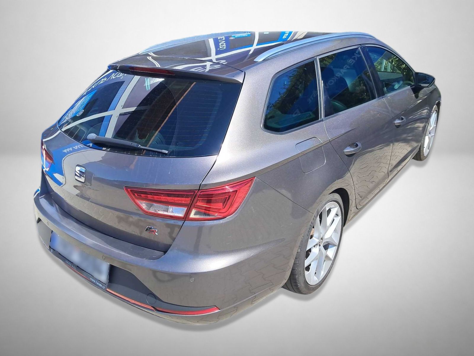 Seat Leon, 2.0 TDI, Kožené sedačky - fotka 2