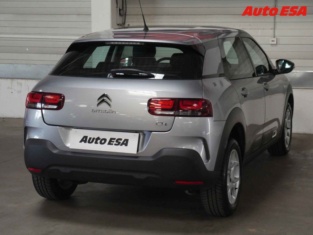Citroën C4 Cactus, 1.2 PT,2.maj,ČR - fotka 6