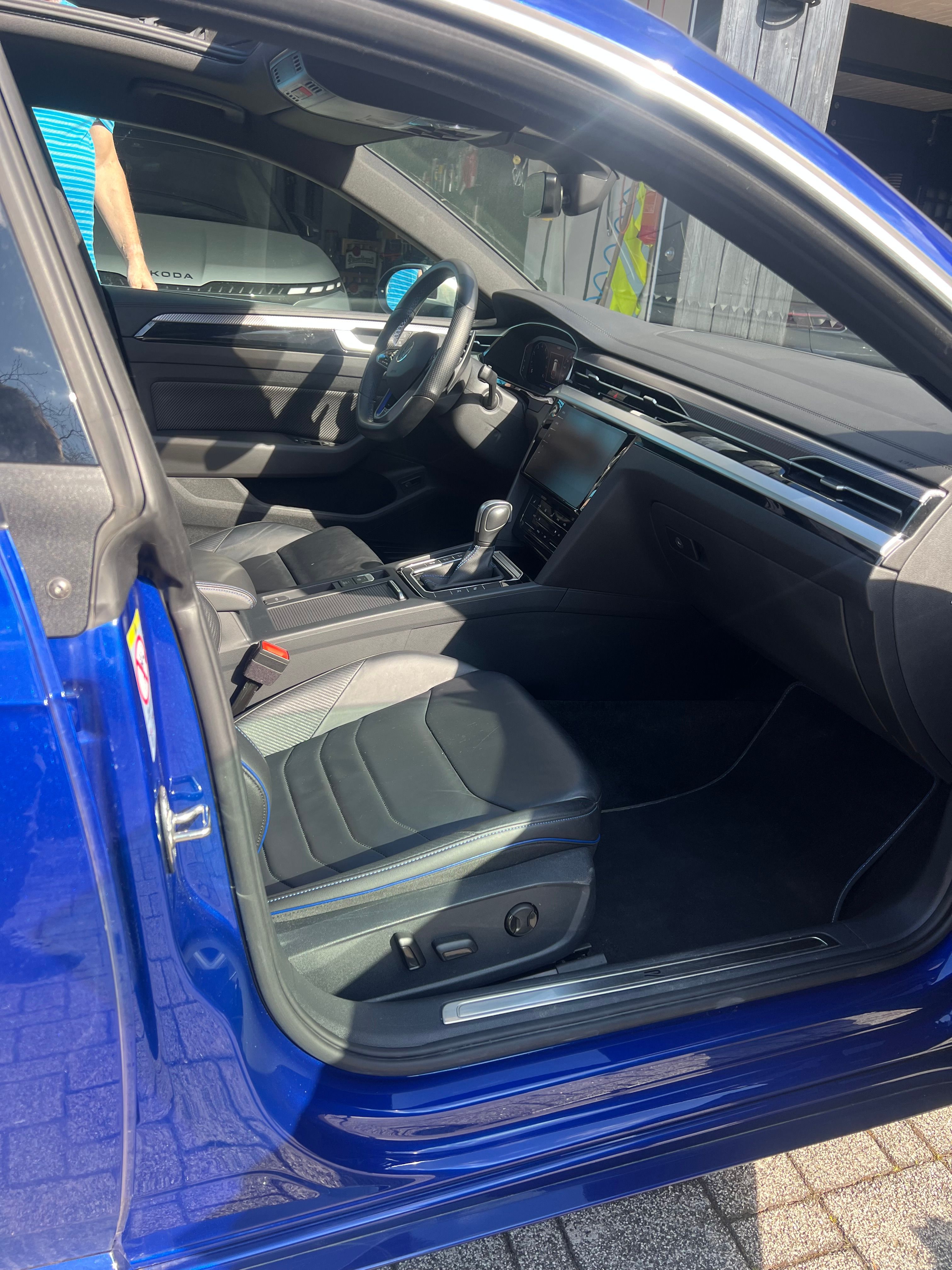 Volkswagen Arteon, VW Arteon Shooting Brake R 2.0 - fotka 4