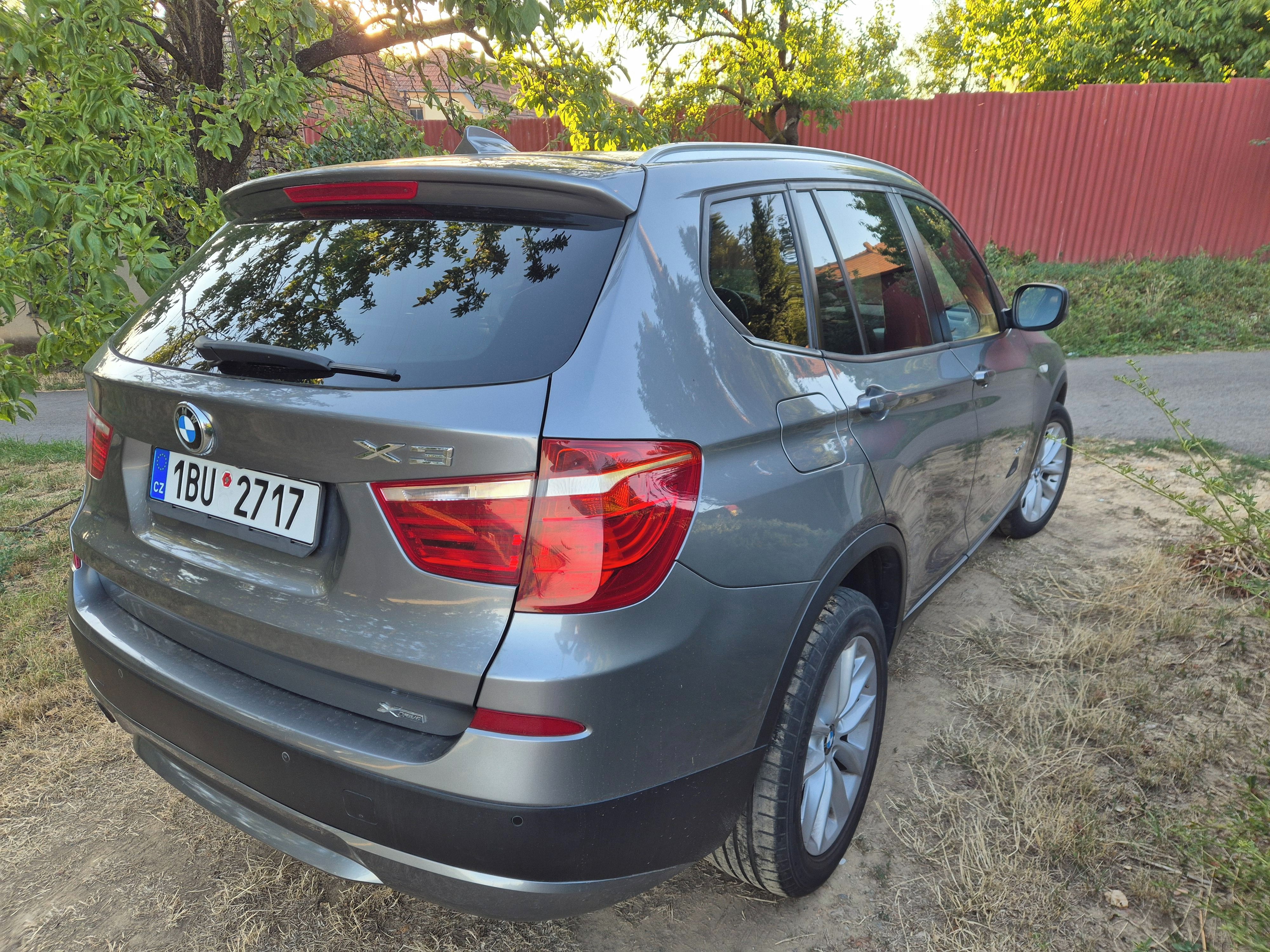 BMW X3, BMW X3  2.0D - fotka 6