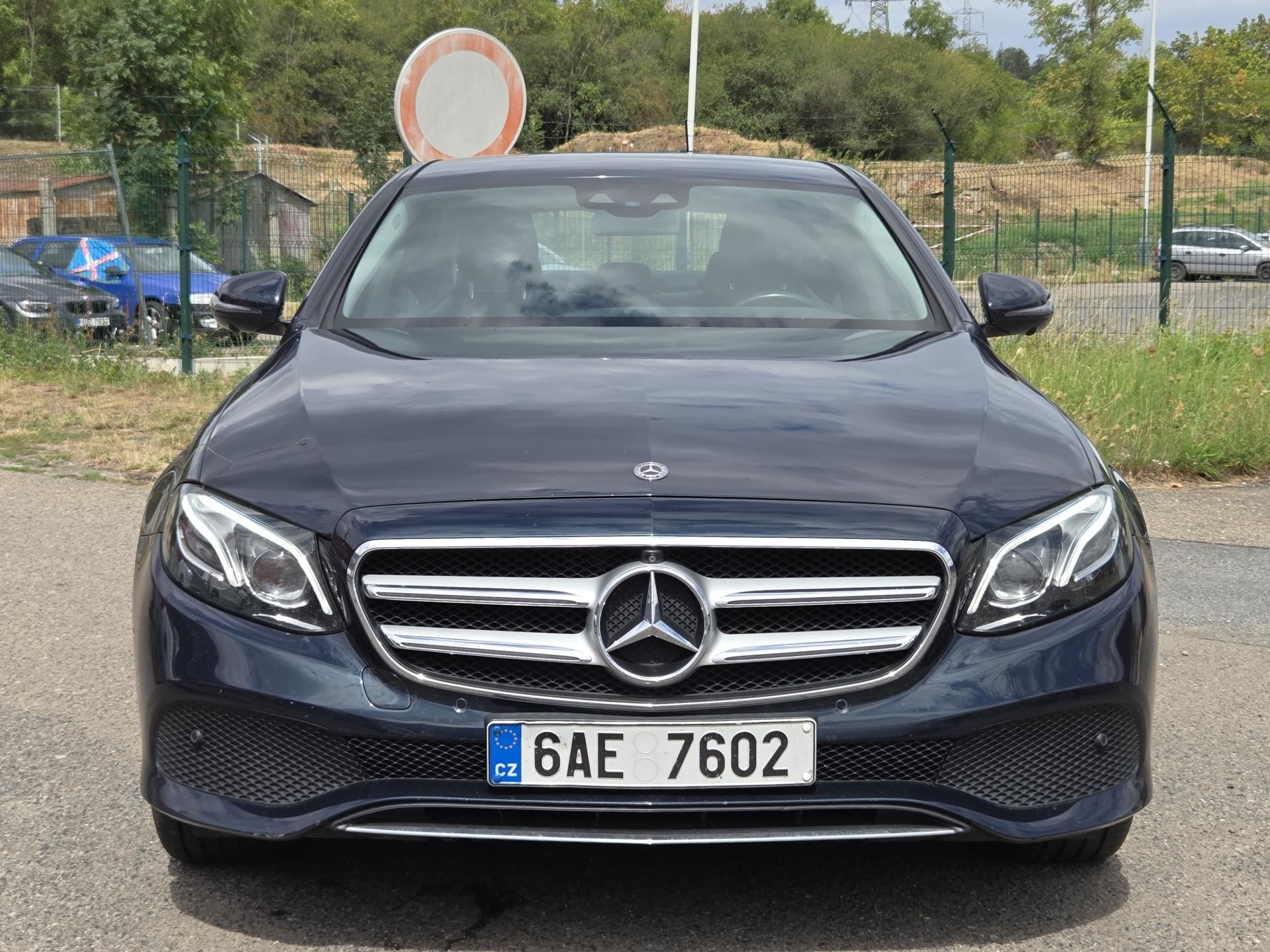 Mercedes-Benz Třídy E, 220CDi  lze na splátky VŠEM! - fotka 2