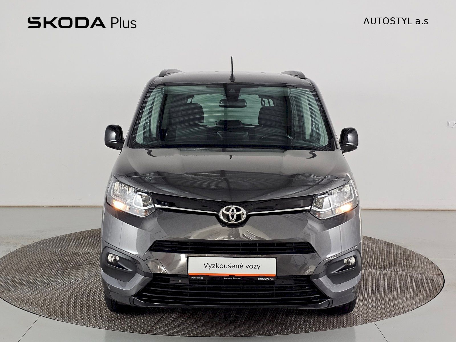 Toyota Proace City Verso, Long 1.2T FAMILY - fotka 4