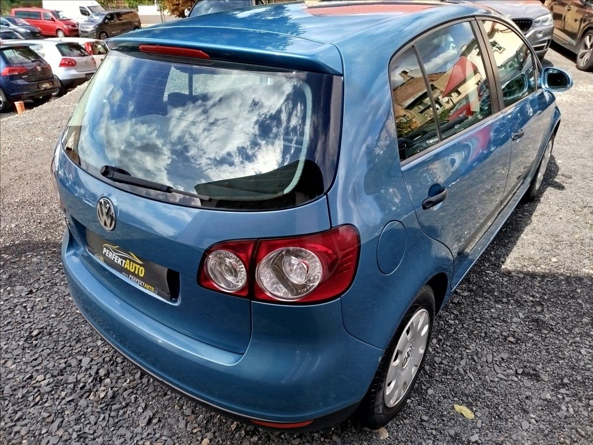 Volkswagen Golf Plus, 1,4 i 55kW, Klimatronic,Výhřev - fotka 6
