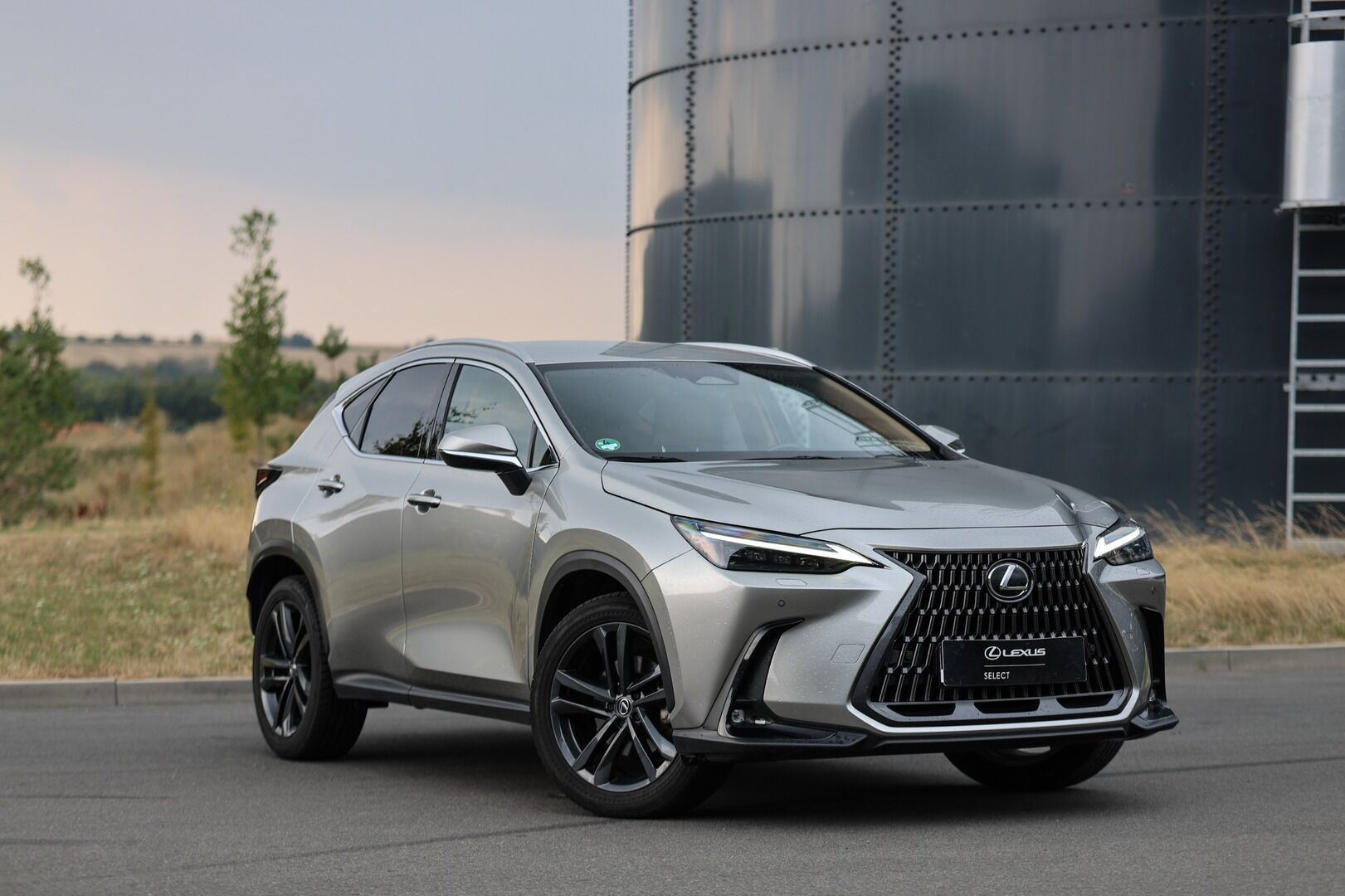 Lexus NX 350h, 350H HEV PRESTIGE PLUS TECH - fotka 2