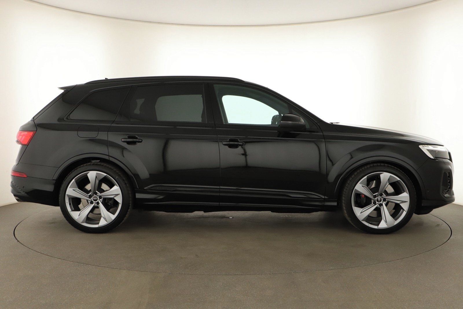 Audi SQ7, 4.0 TFSI, 360KAMERA, SOFTCLOSE - fotka 6
