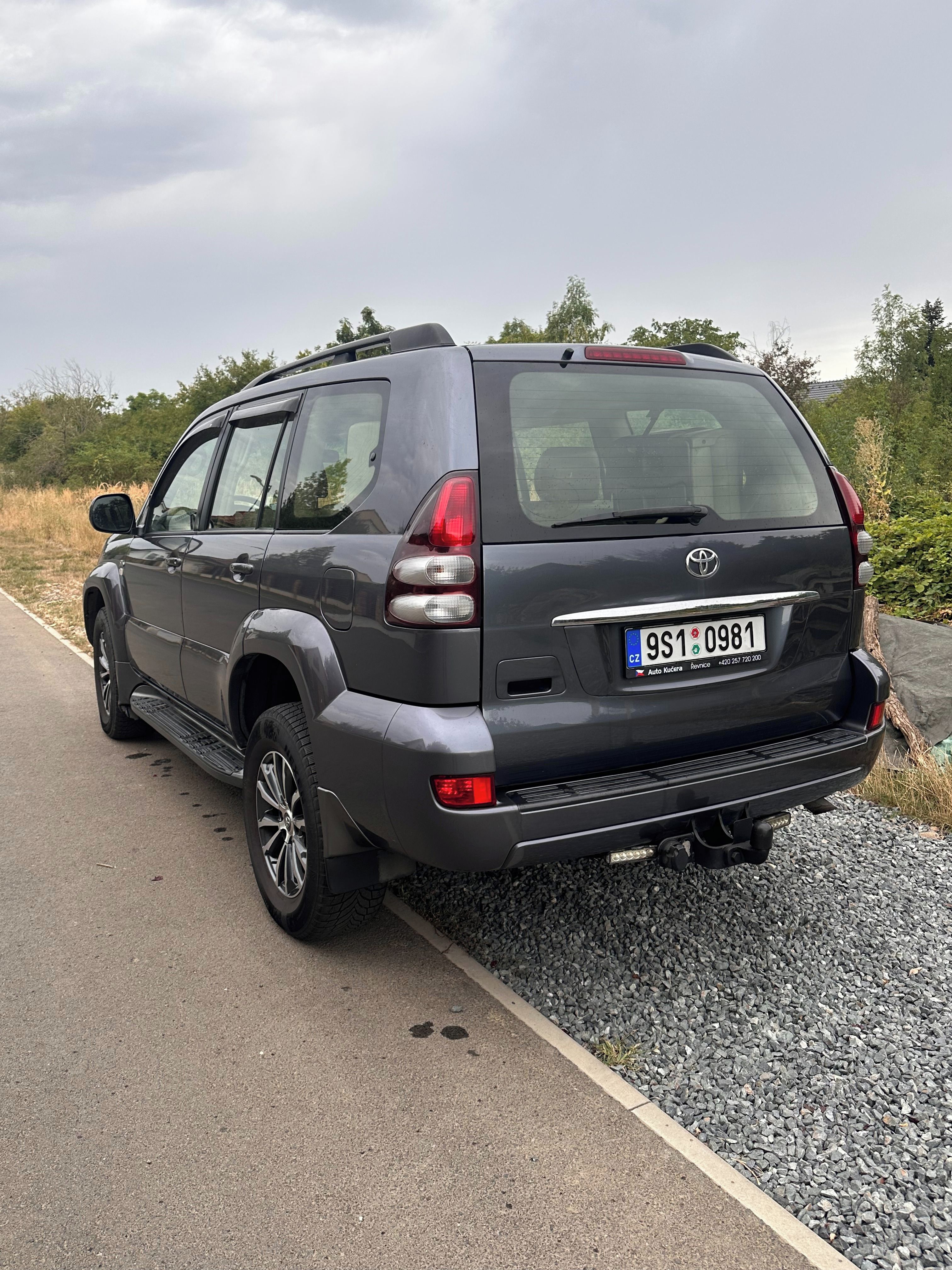 Toyota Land Cruiser, Land Cruiser 120 - fotka 4
