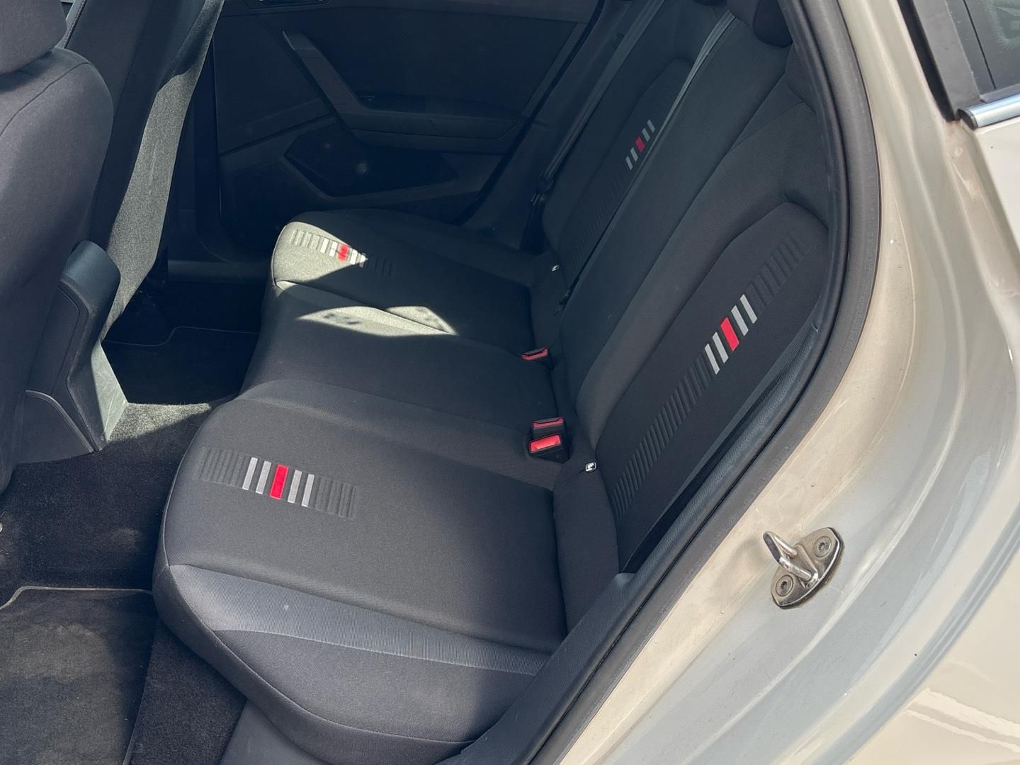 Seat Arona, 1.5 TSI / 110 kW FR - fotka 6
