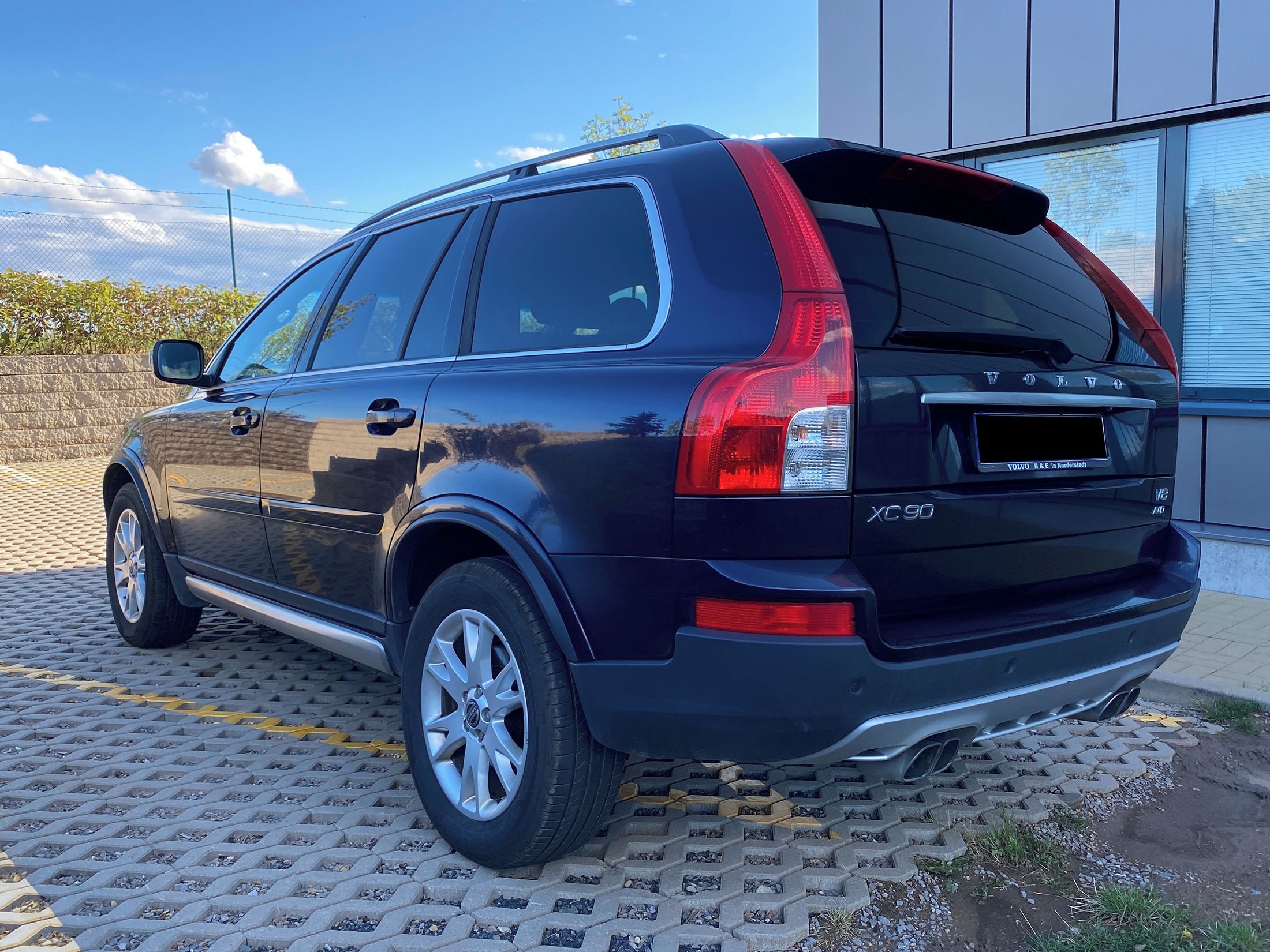 Volvo XC90, 4.4 V8, 7 míst, po servise - fotka 6