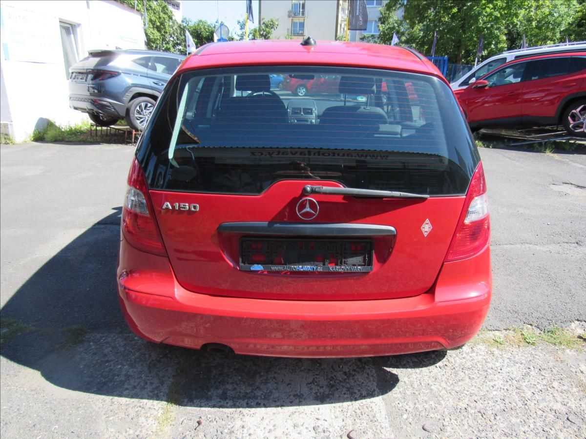 Mercedes-Benz Třídy A, 1,5 A 150 Jupiterrot 70KW - fotka 5