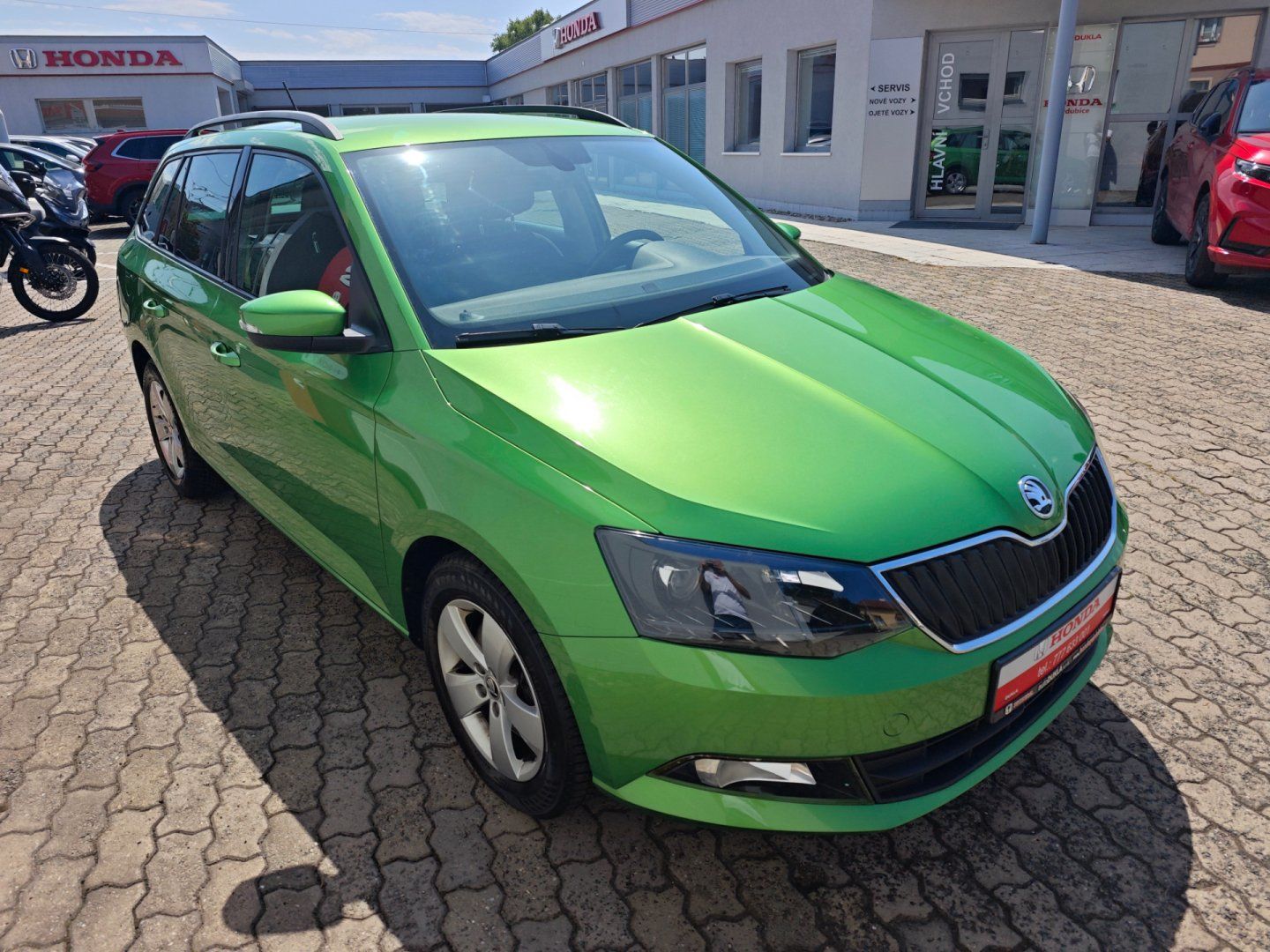 Škoda Fabia, 1.0 TSI Style Plus ČR 74.000km - fotka 2